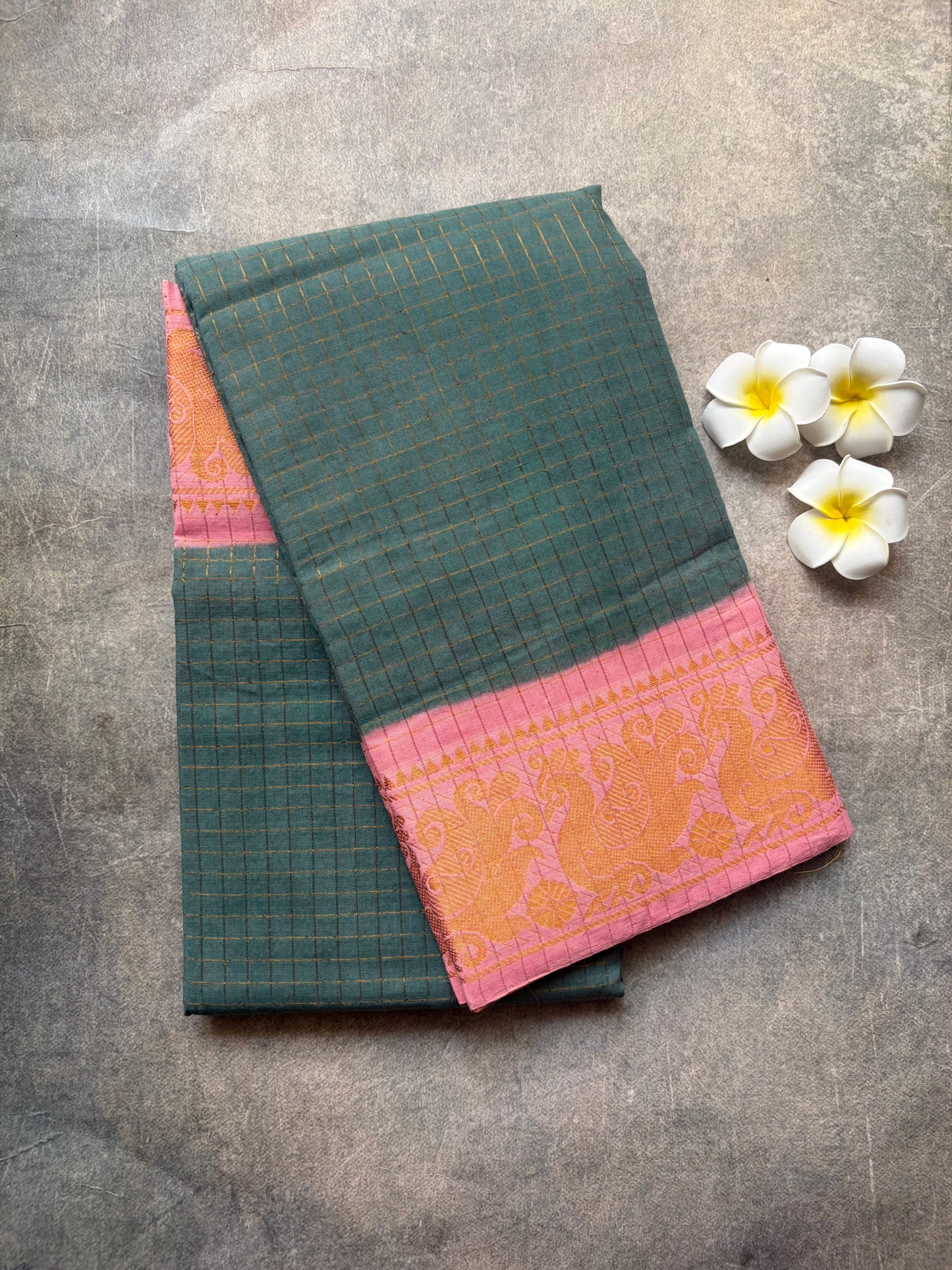 Golden Checked Sungudi Cotton Saree Greyish-Green | TLL375