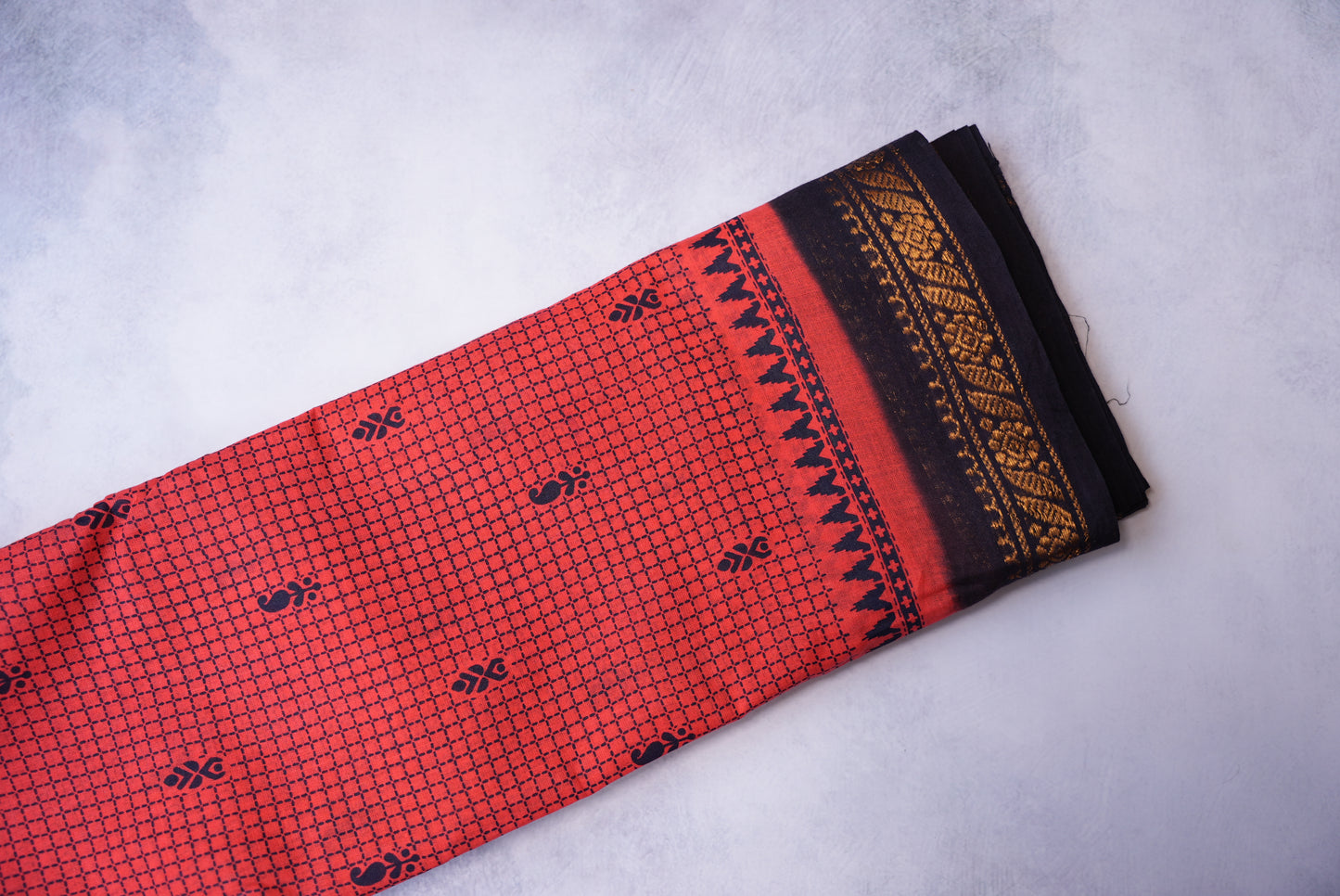 Fancy Checkered Traditional Sungudi Saree in Peach Color (Without Blouse)
