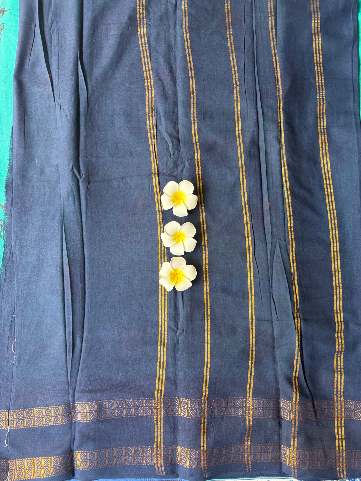 Soft Sungudi Cotton Saree | Rama Blue Body with Navy Blue Border | TLL131