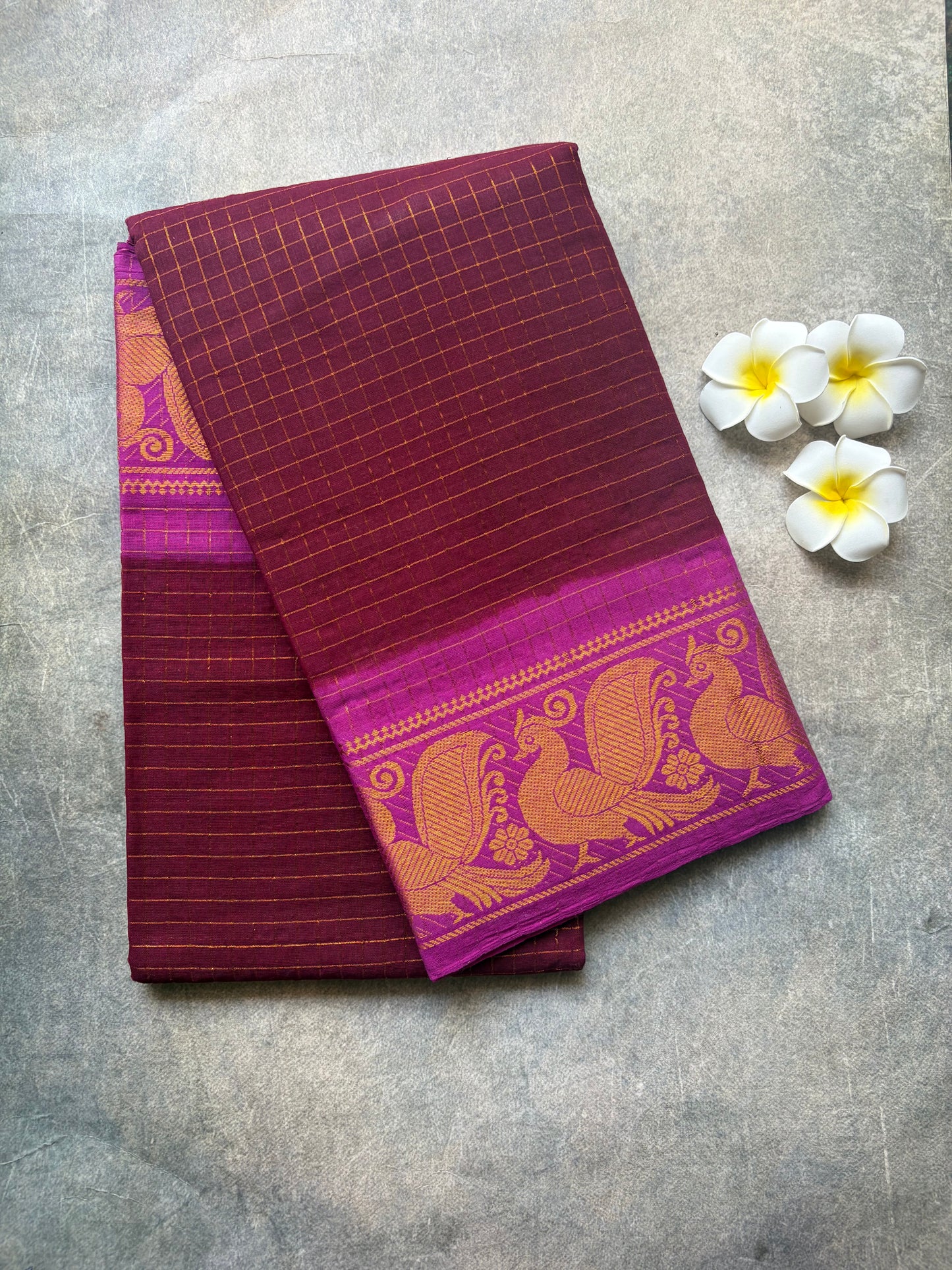 Golden Checked Sungudi Cotton Saree Maroon | TLL377