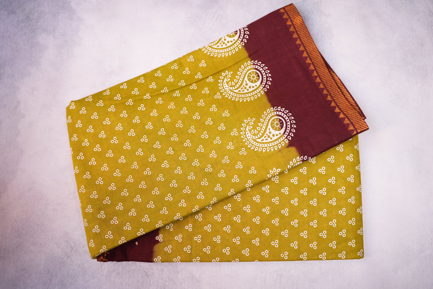 Traditional 3 pulli Sungudi Saree – Meghandi Green with Maroon Border and Blouse