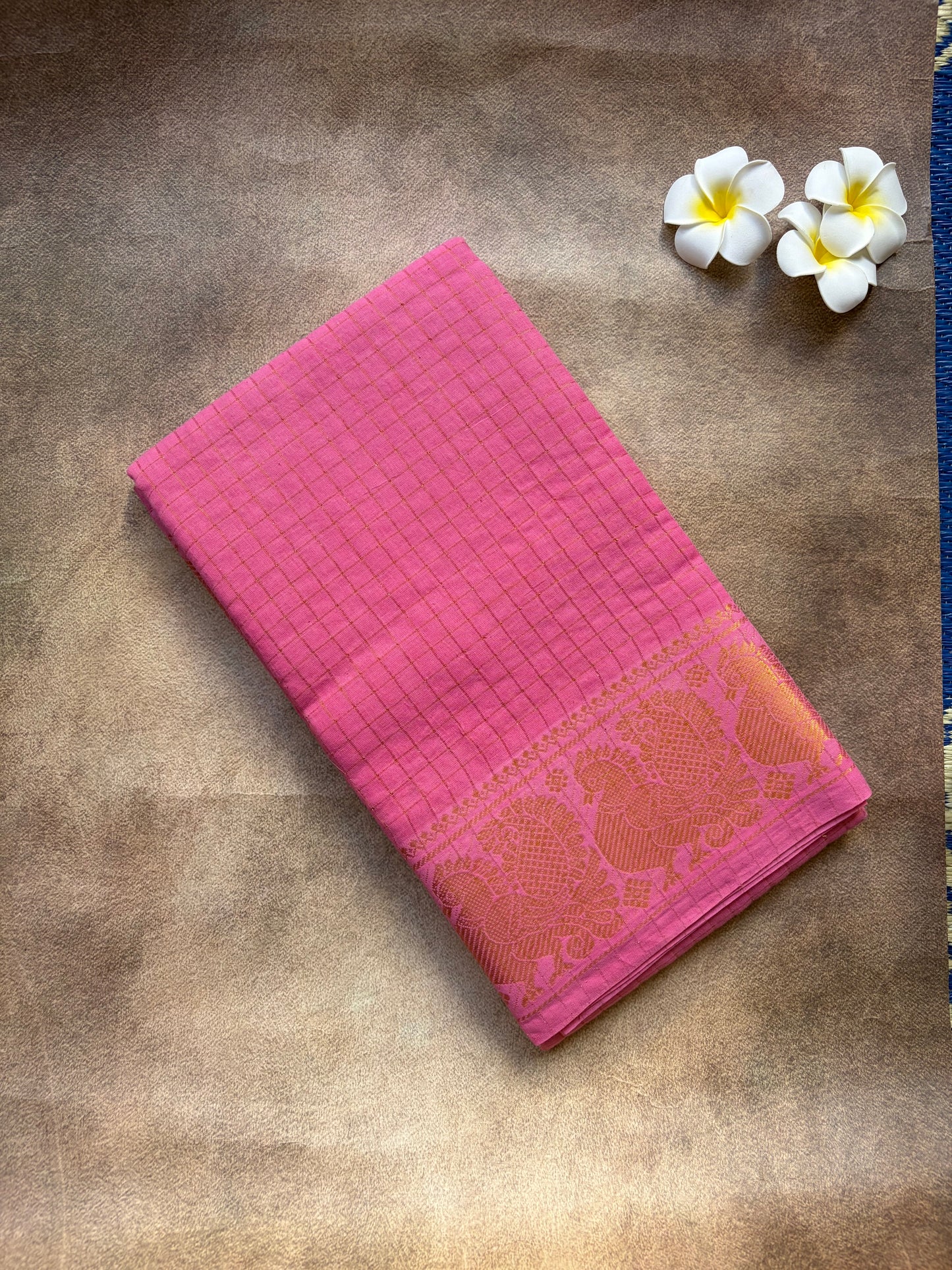 Pink Self Zari Checks Sungudi Saree with Golden Zari