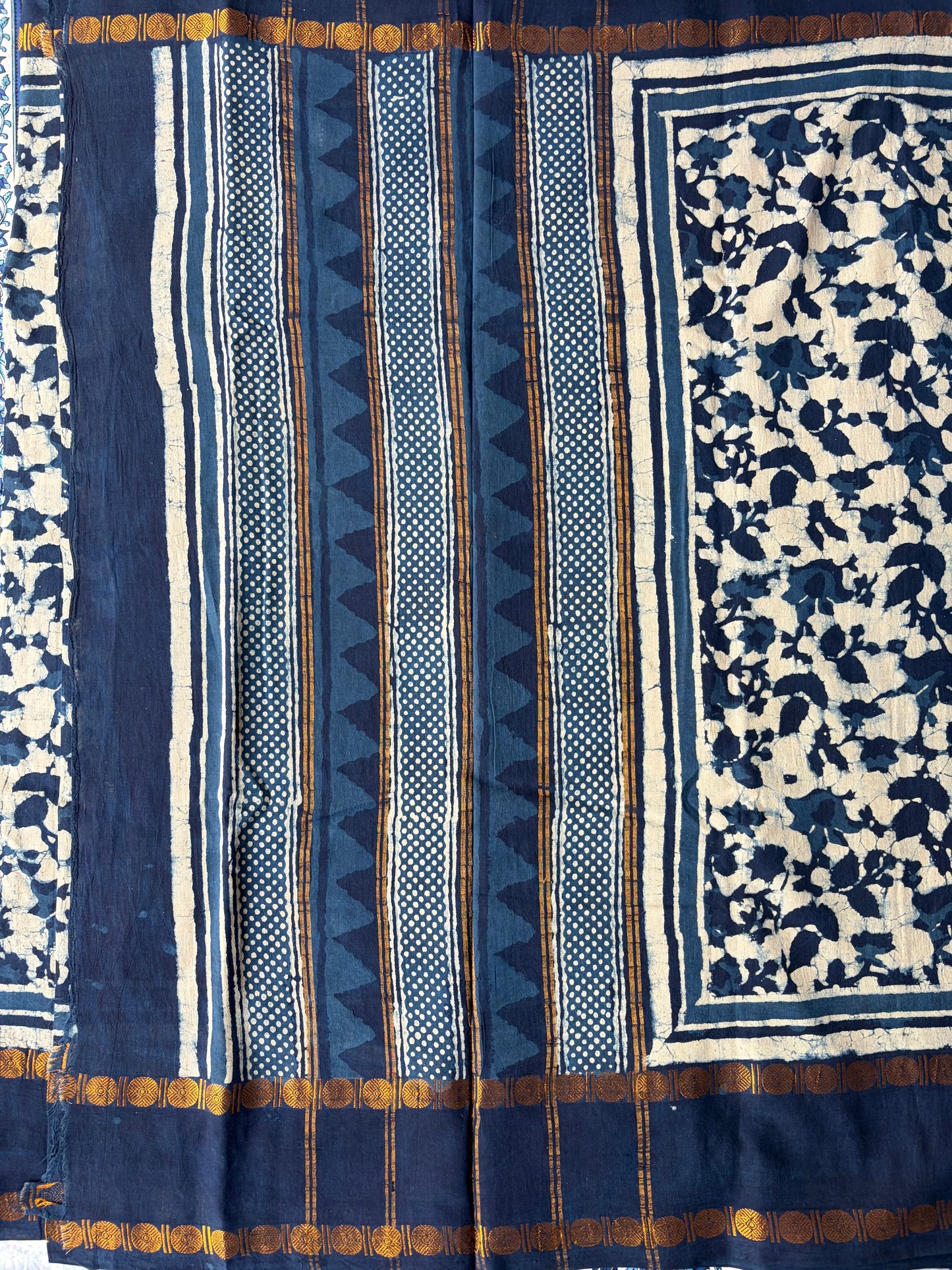 Pure Handmade Sungudi Saree white and Blue mixed colour | TLL178
