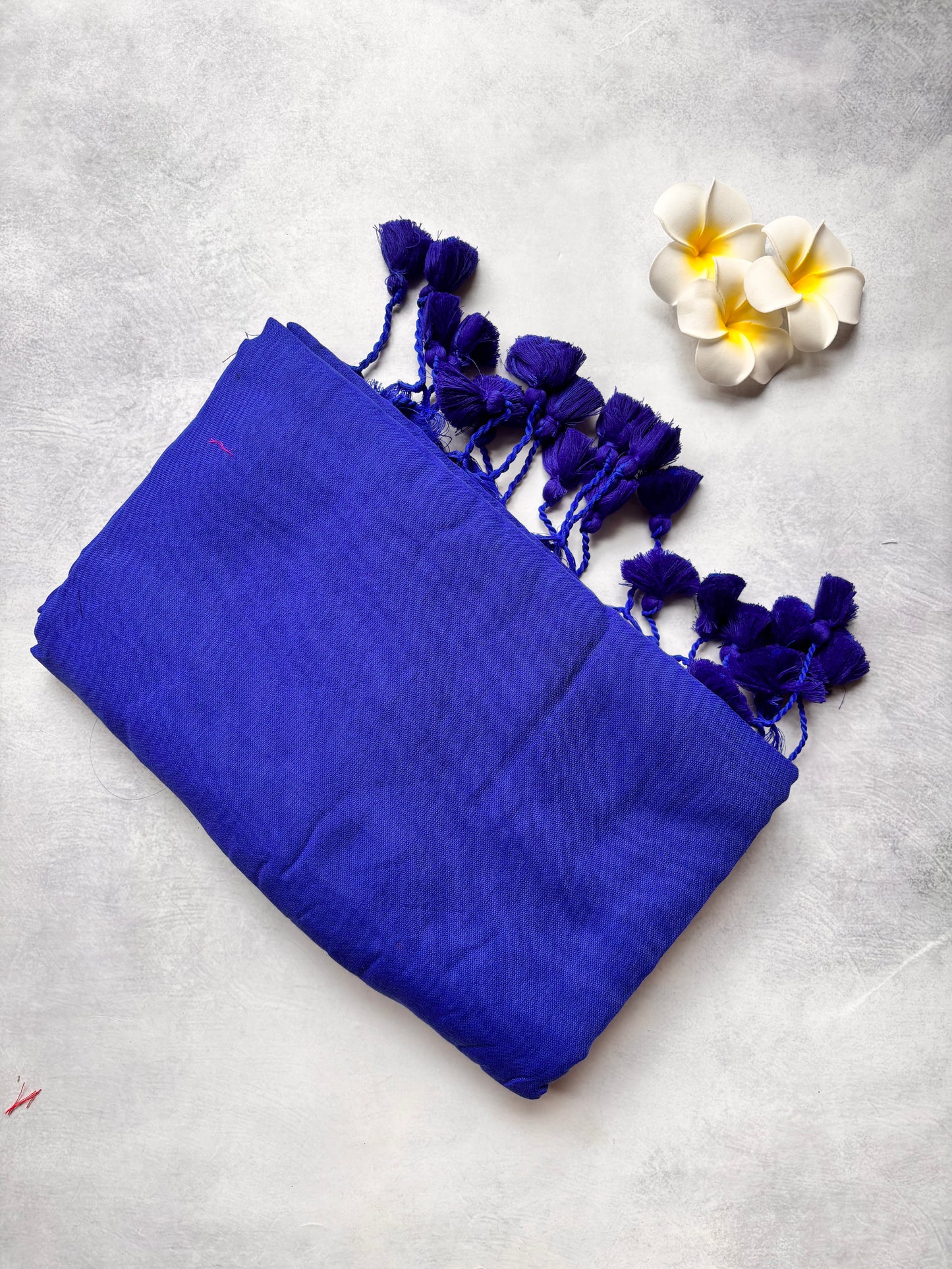 Plain Kadhi Cotton Saree in Royal Blue with Navy Blue Tassels