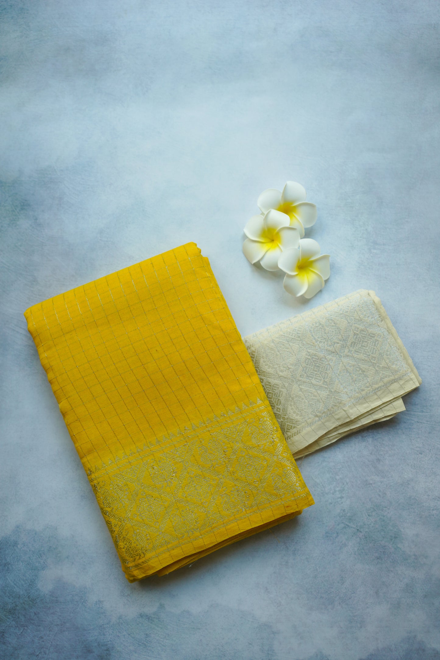 Sungudi cotton silver zari - yellow and white