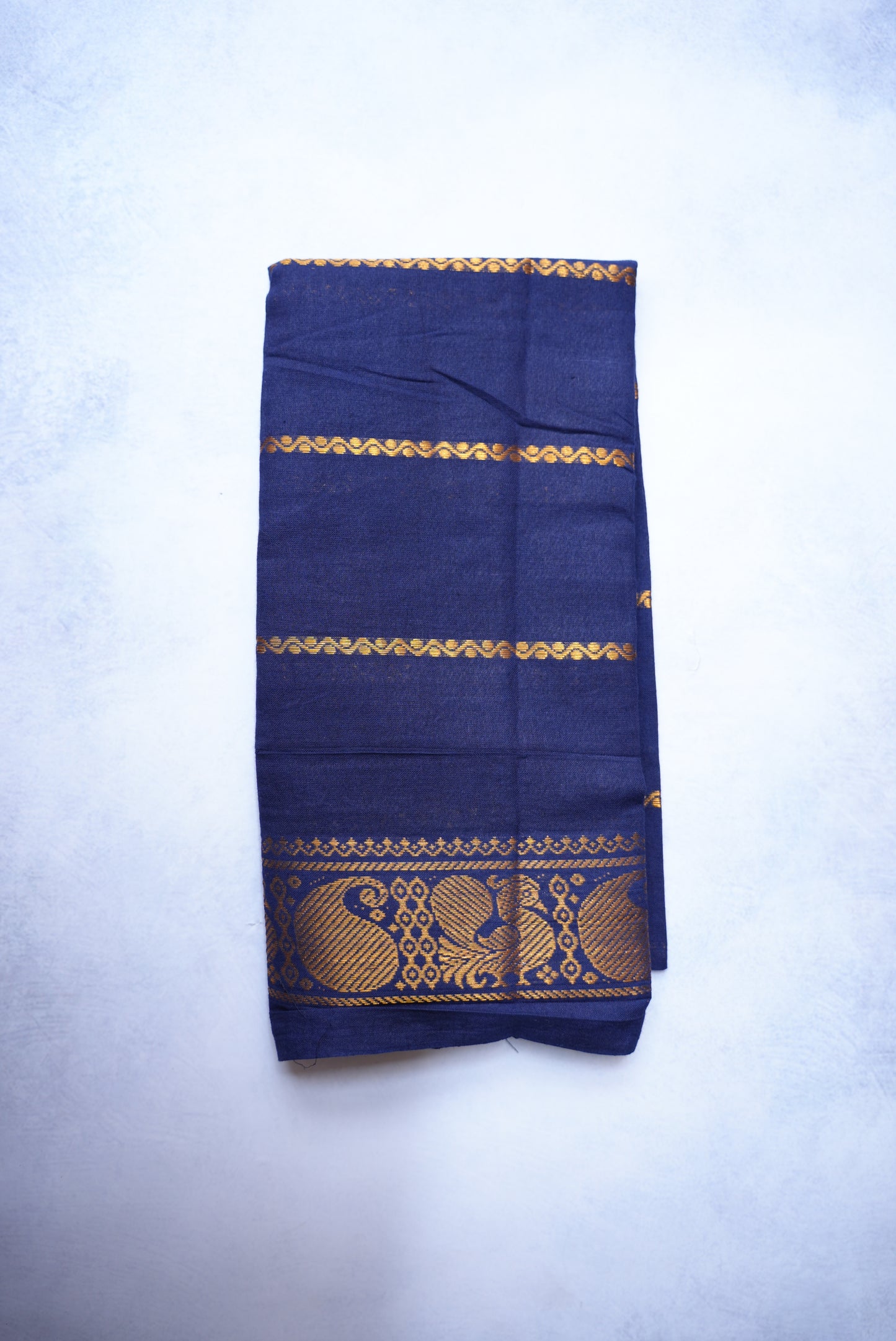Sungudi Cotton Saree – Green with Dark Blue Velthari Border