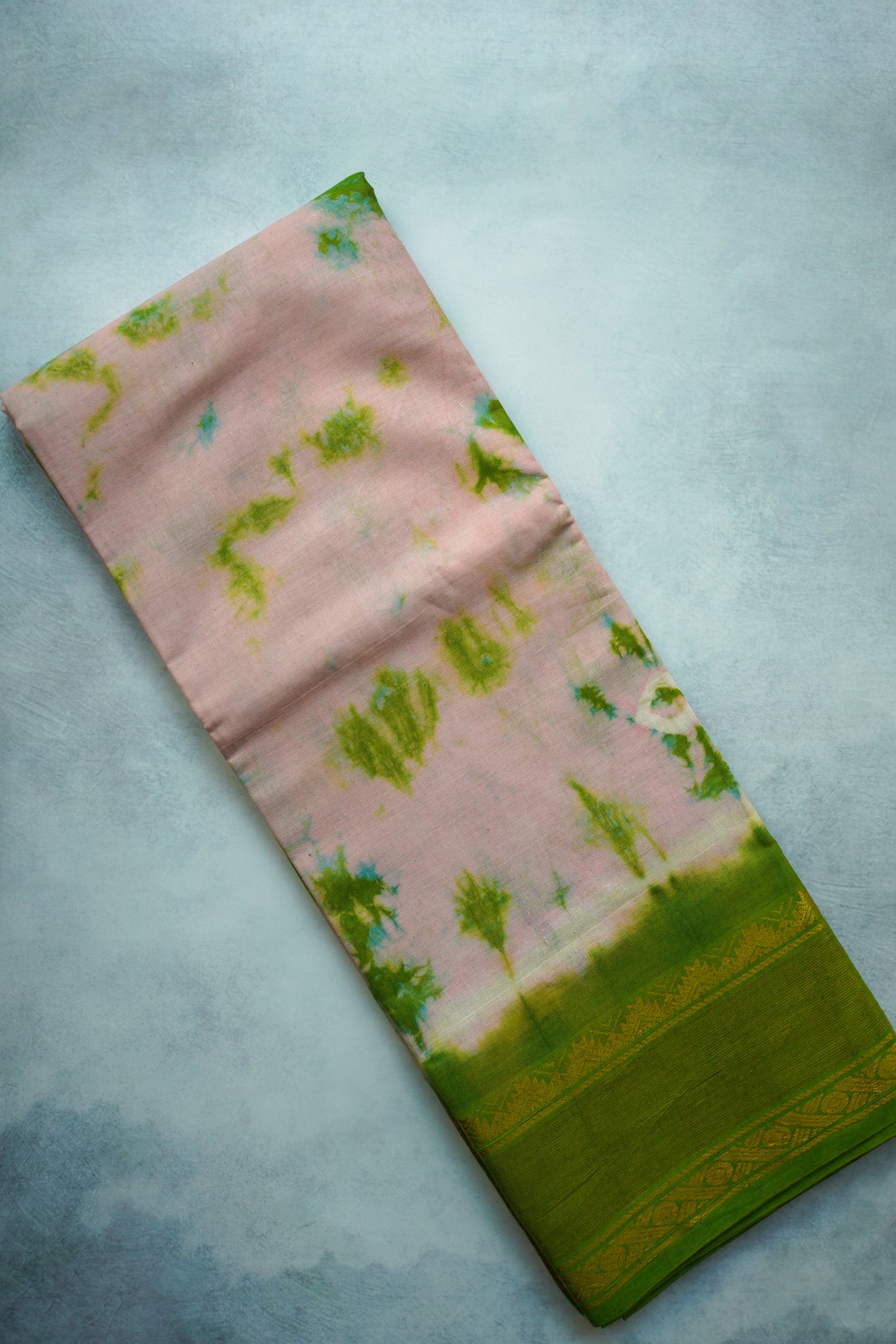 Sibori print sungudi saree with blouse - green border