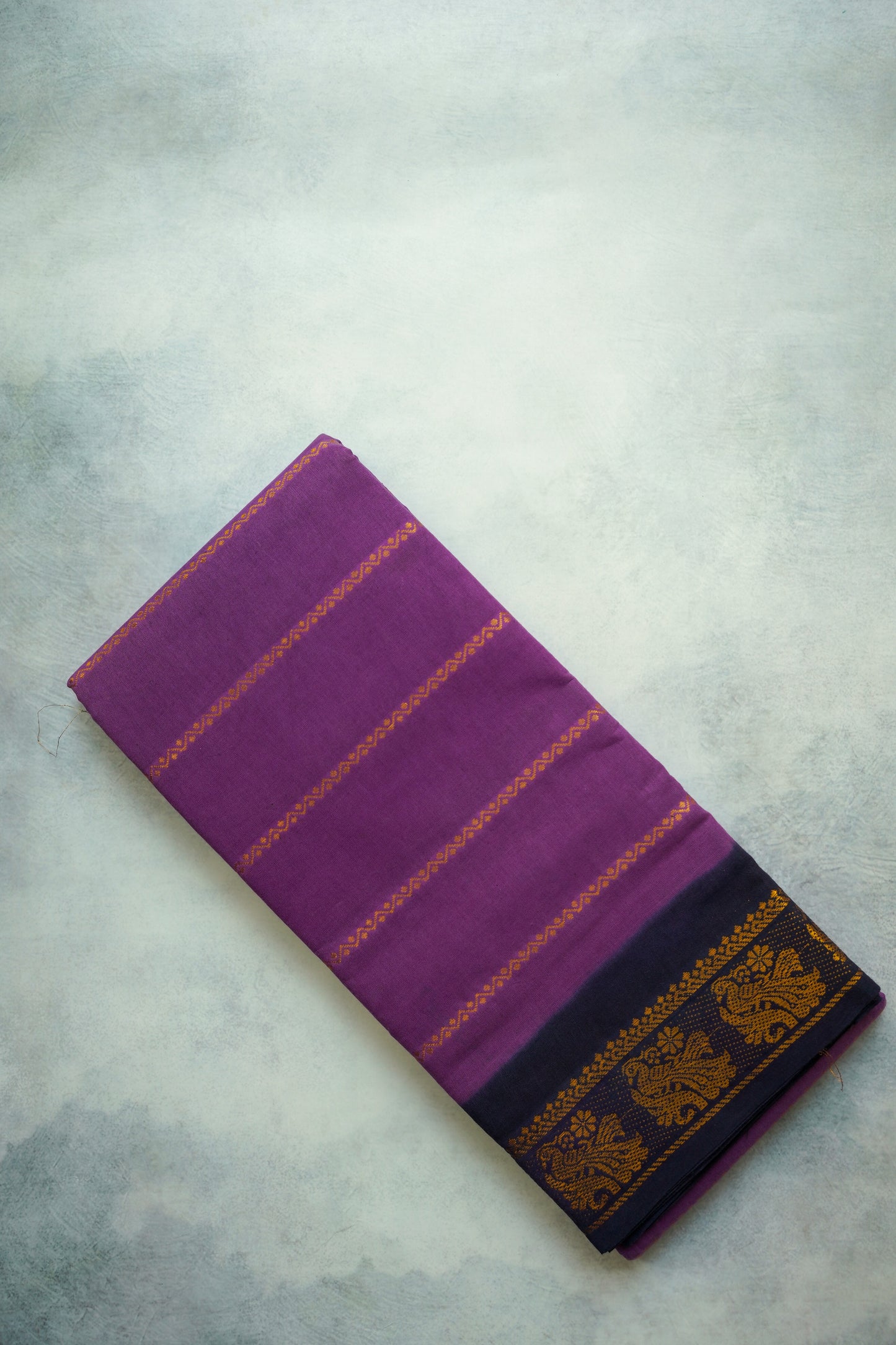 Velthari Sungudi Saree in Blue and Dark Blue