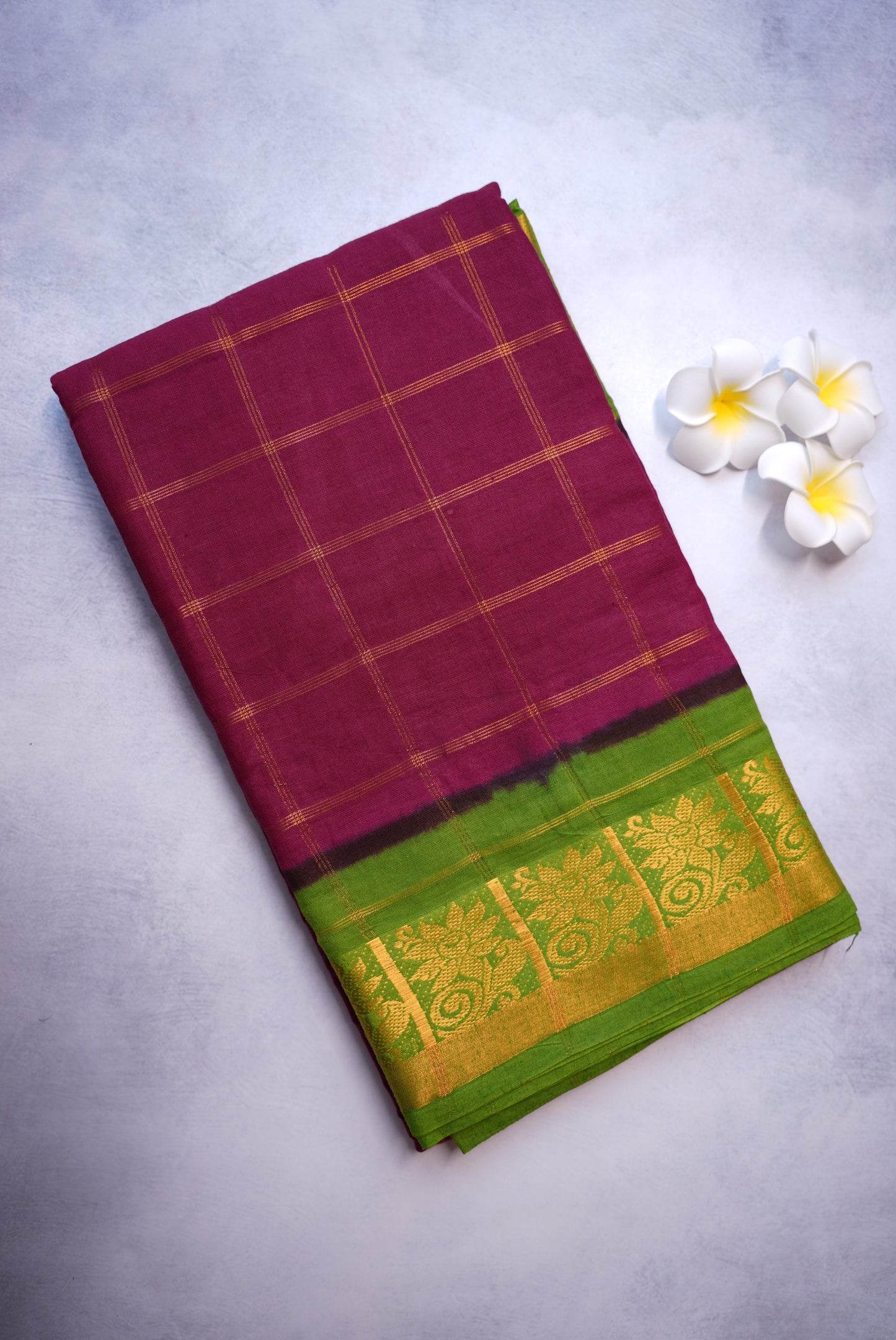 Maroon and Green Border Kattam Sungudi Saree