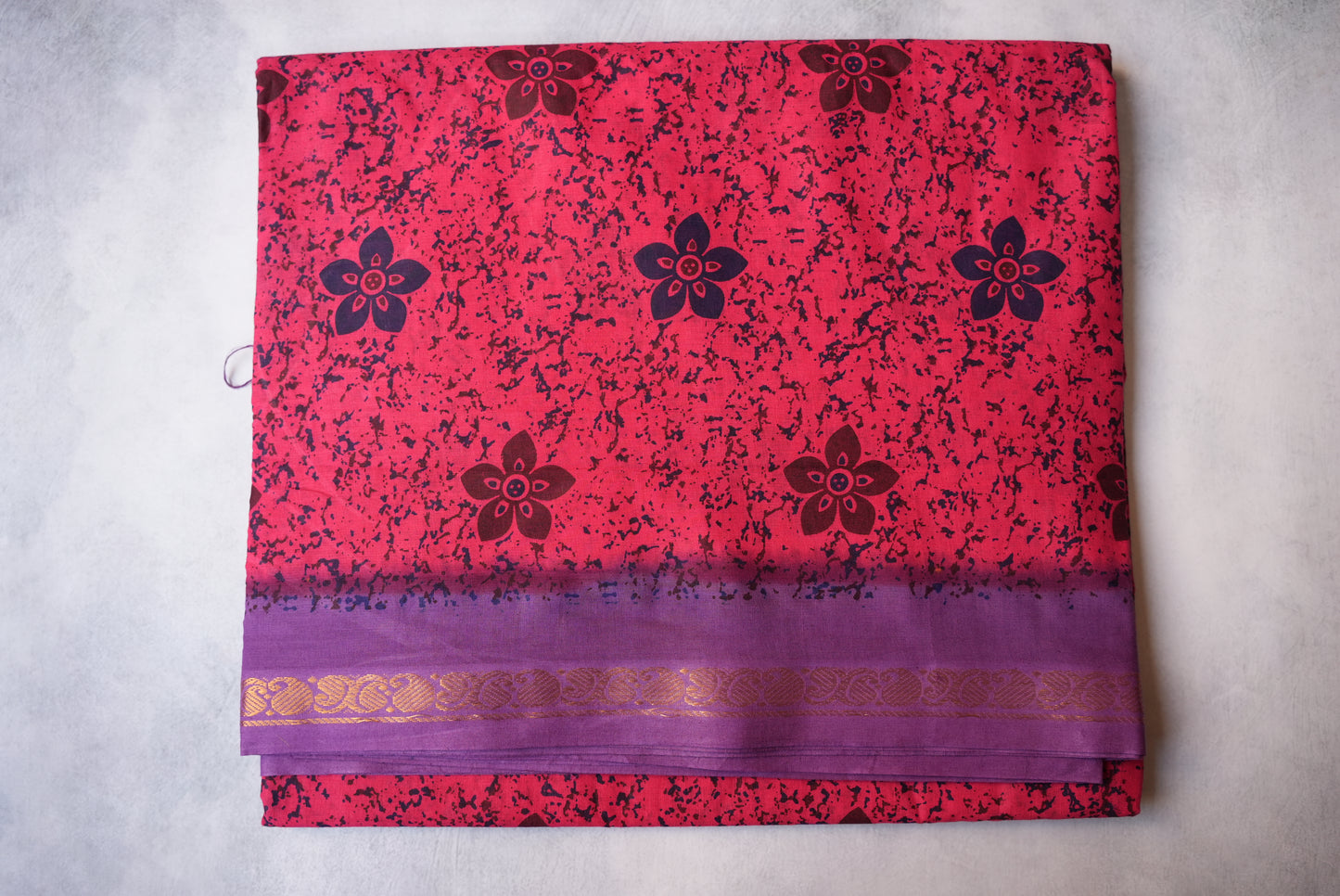 9.5 Yards Sungudi Cotton Saree in Dark Pink Color without blouse