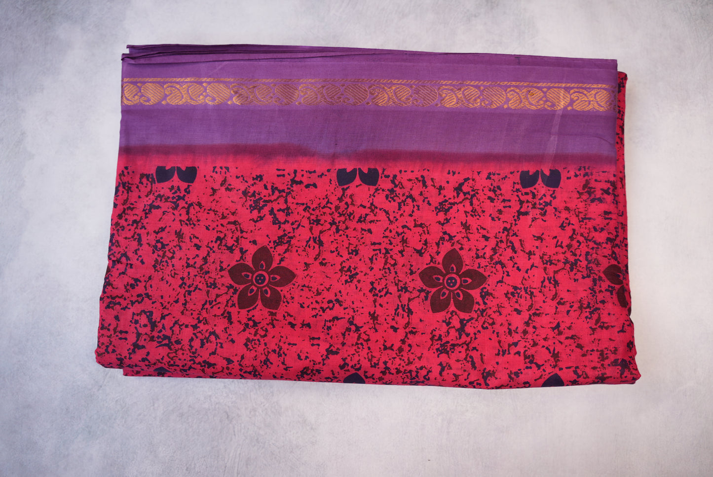 9.5 Yards Sungudi Cotton Saree in Dark Pink Color without blouse