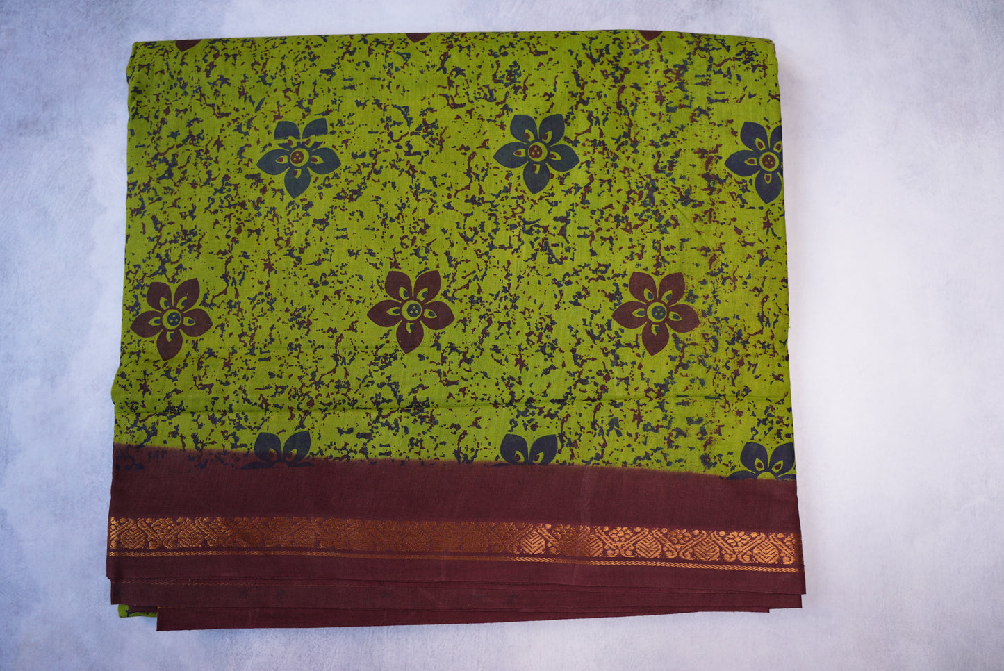 9.5 Yards Madisar Saree in Green Color (Without Blouse)