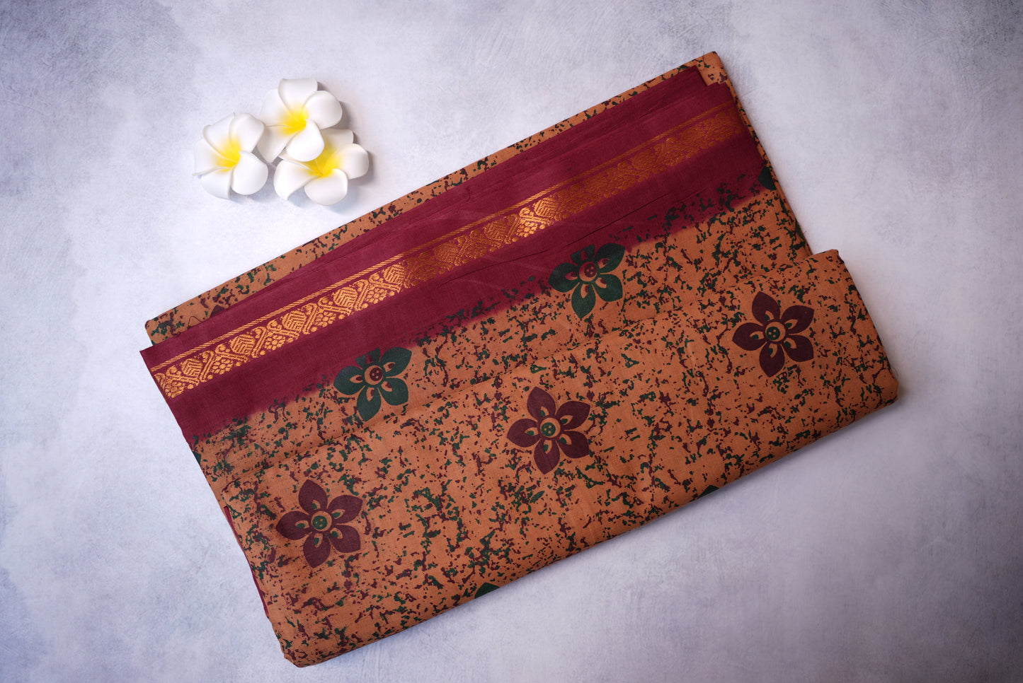 9.5 Yards Sungudi Cotton Saree in Maroon Color