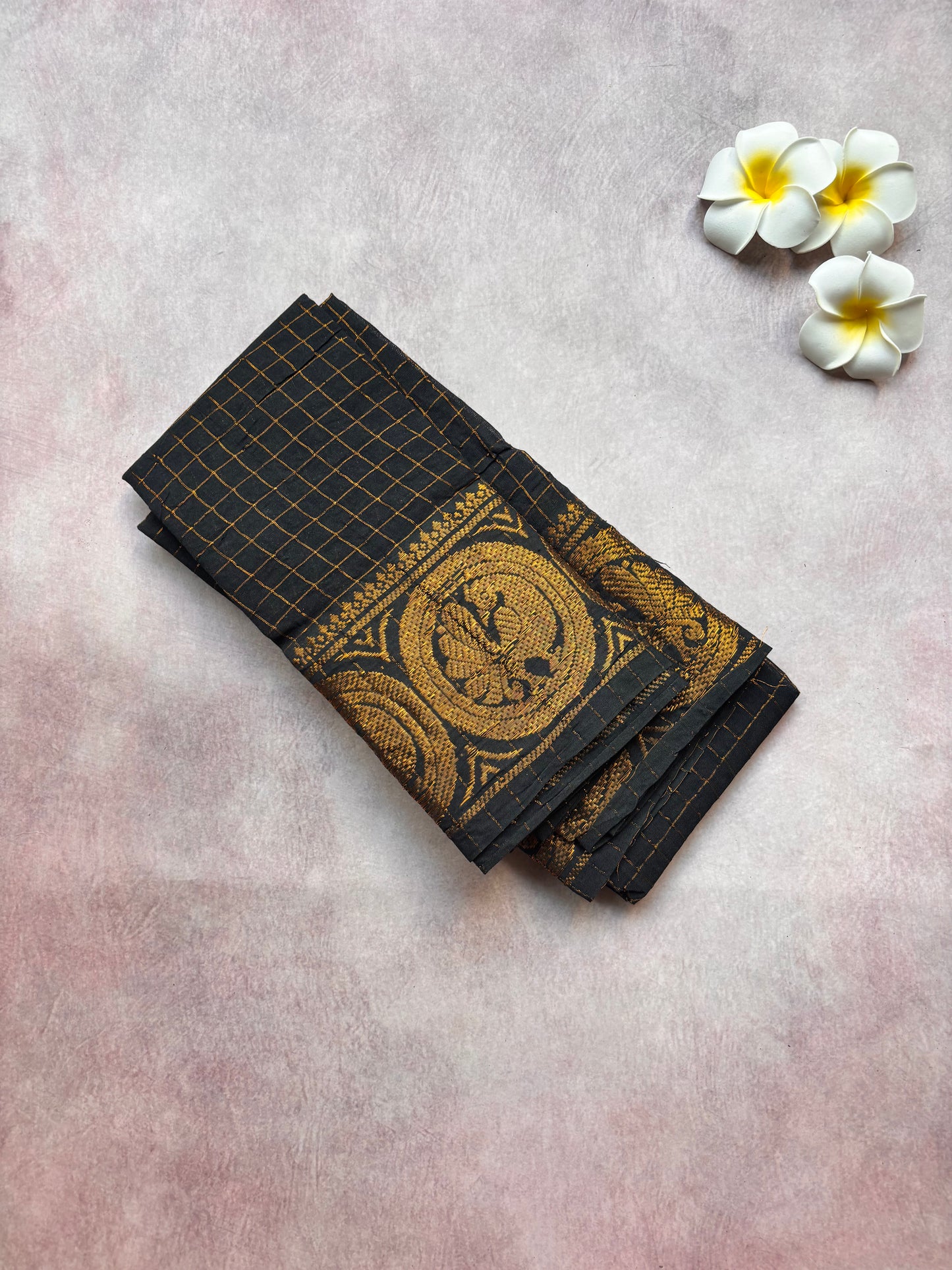 Orange Velthari Sungudi Cotton Saree with Black Border - with blouse
