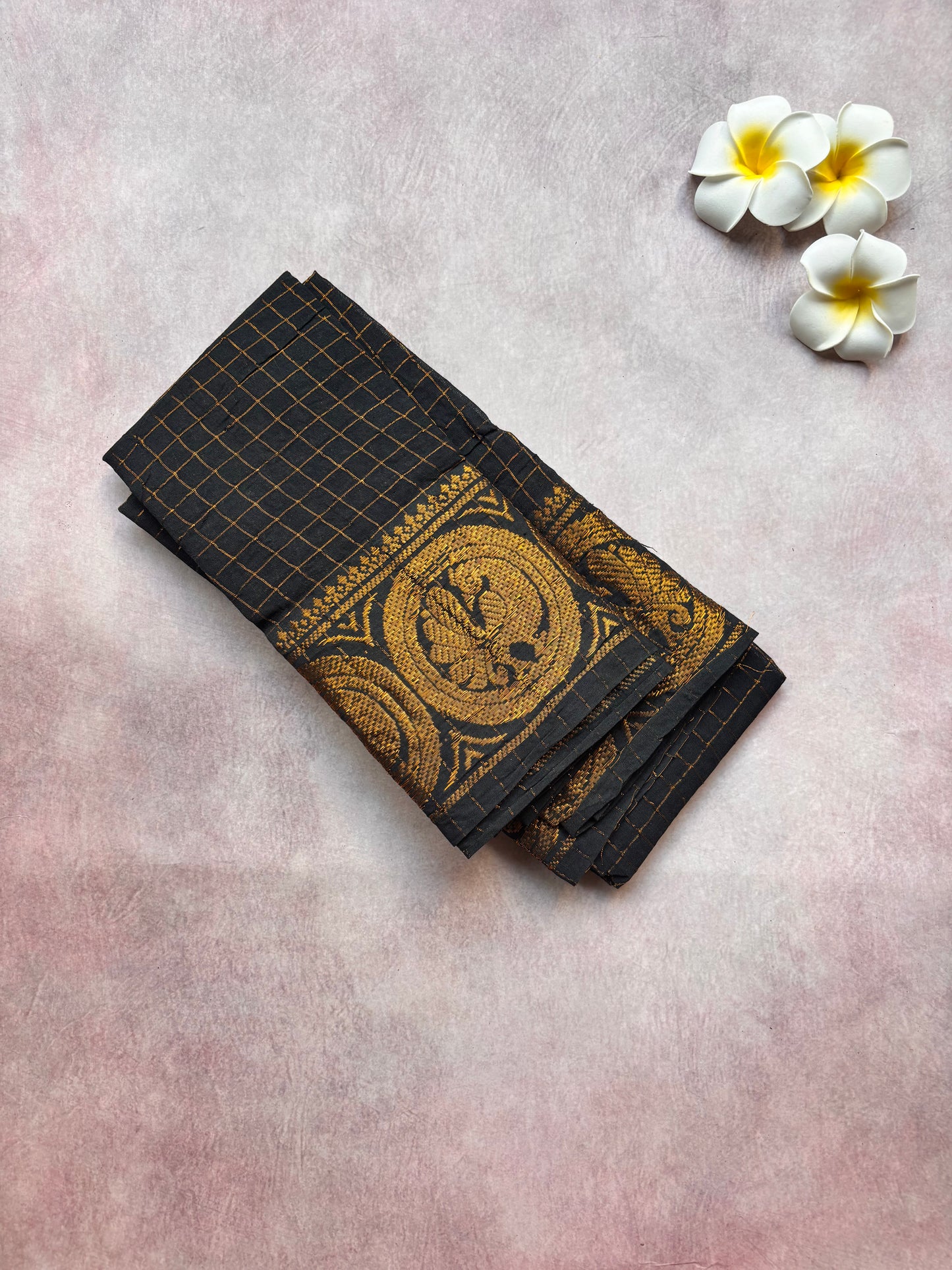 Orange Velthari Sungudi Cotton Saree with Black Border - with blouse