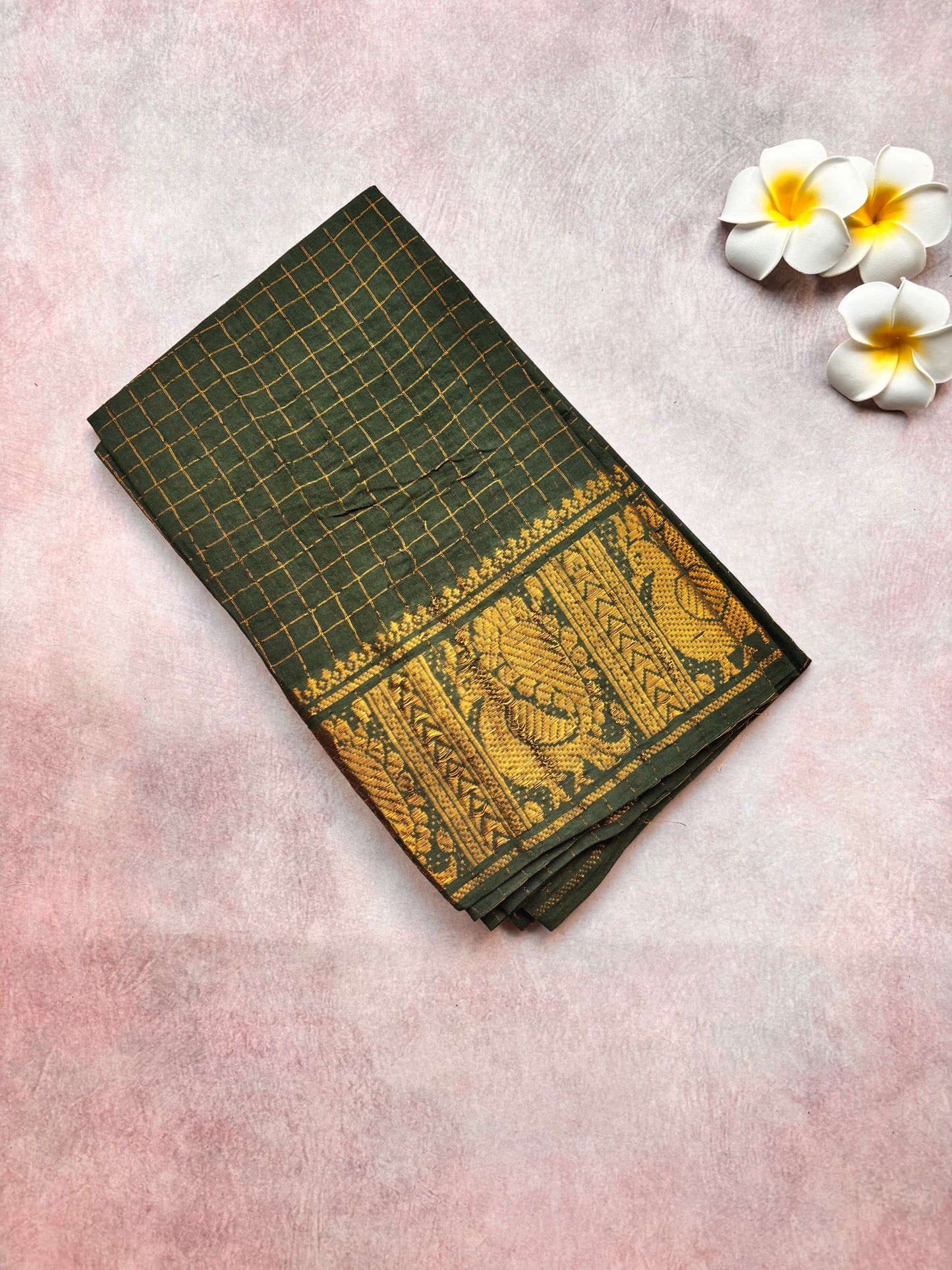 Pink Kattam Sungudi Cotton Saree with Green Border with blouse