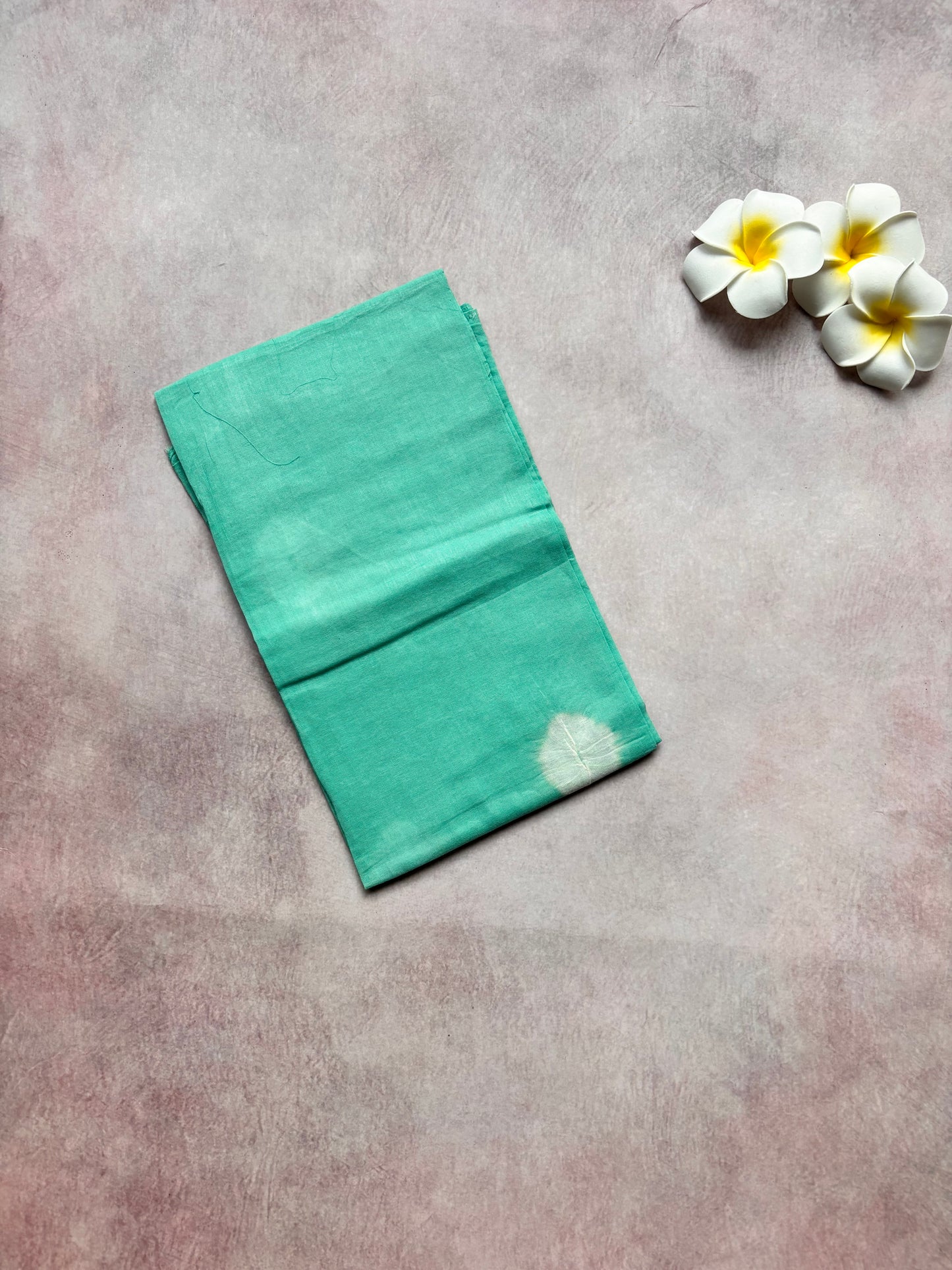 Hand-Knotted Sungudi & Bhandhini Cotton Saree – Pink with Sky Blue (Borderless, With Blouse)