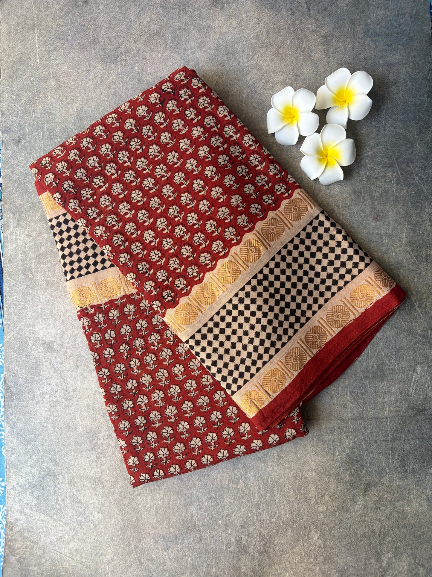 Pure Handmade Sungudi Saree Maroon colour | TLL179