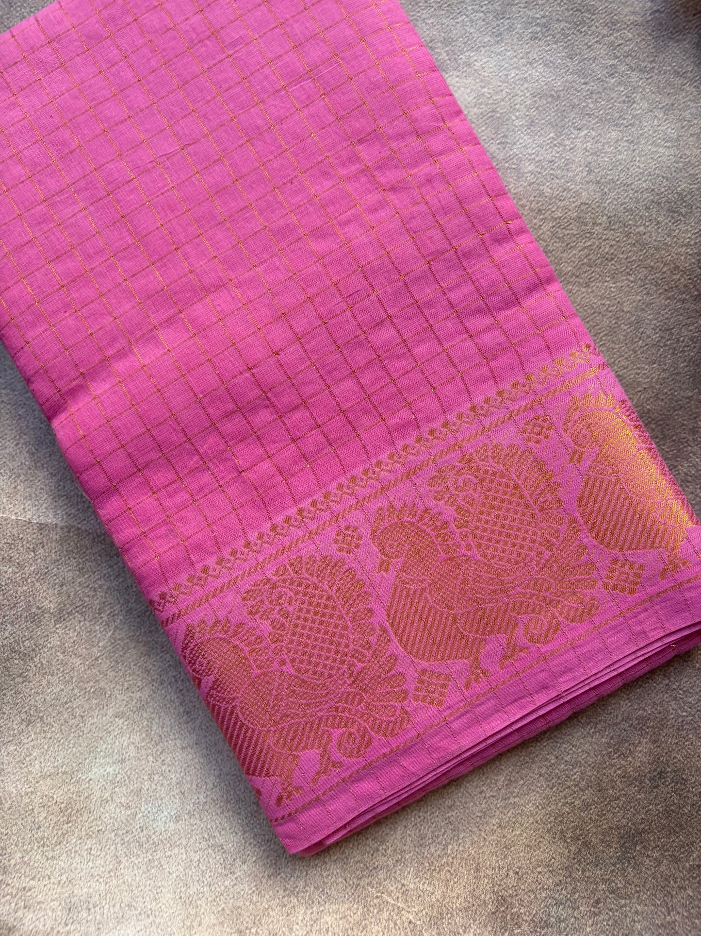 Pink Self Zari Checks Sungudi Saree with Golden Zari