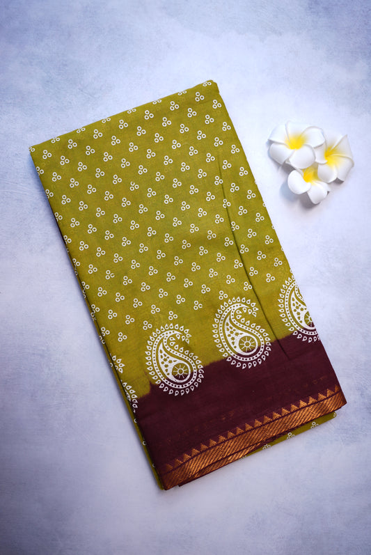 Traditional 3 pulli Sungudi Saree – Meghandi Green with Maroon Border and Blouse