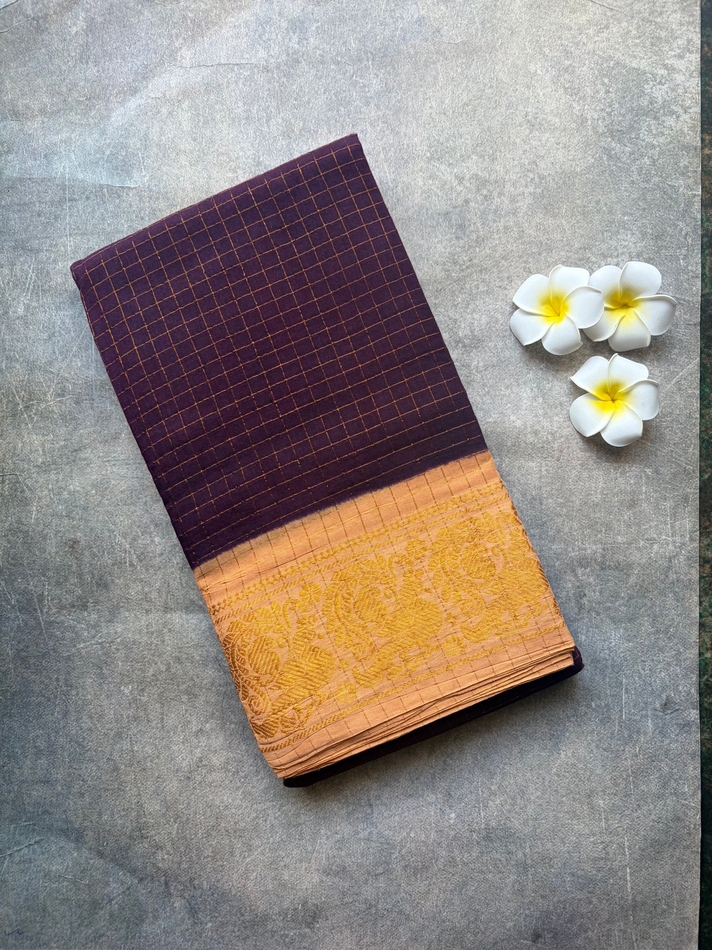 Golden Checked Sungudi Cotton Saree Dark Maroon | TLL373