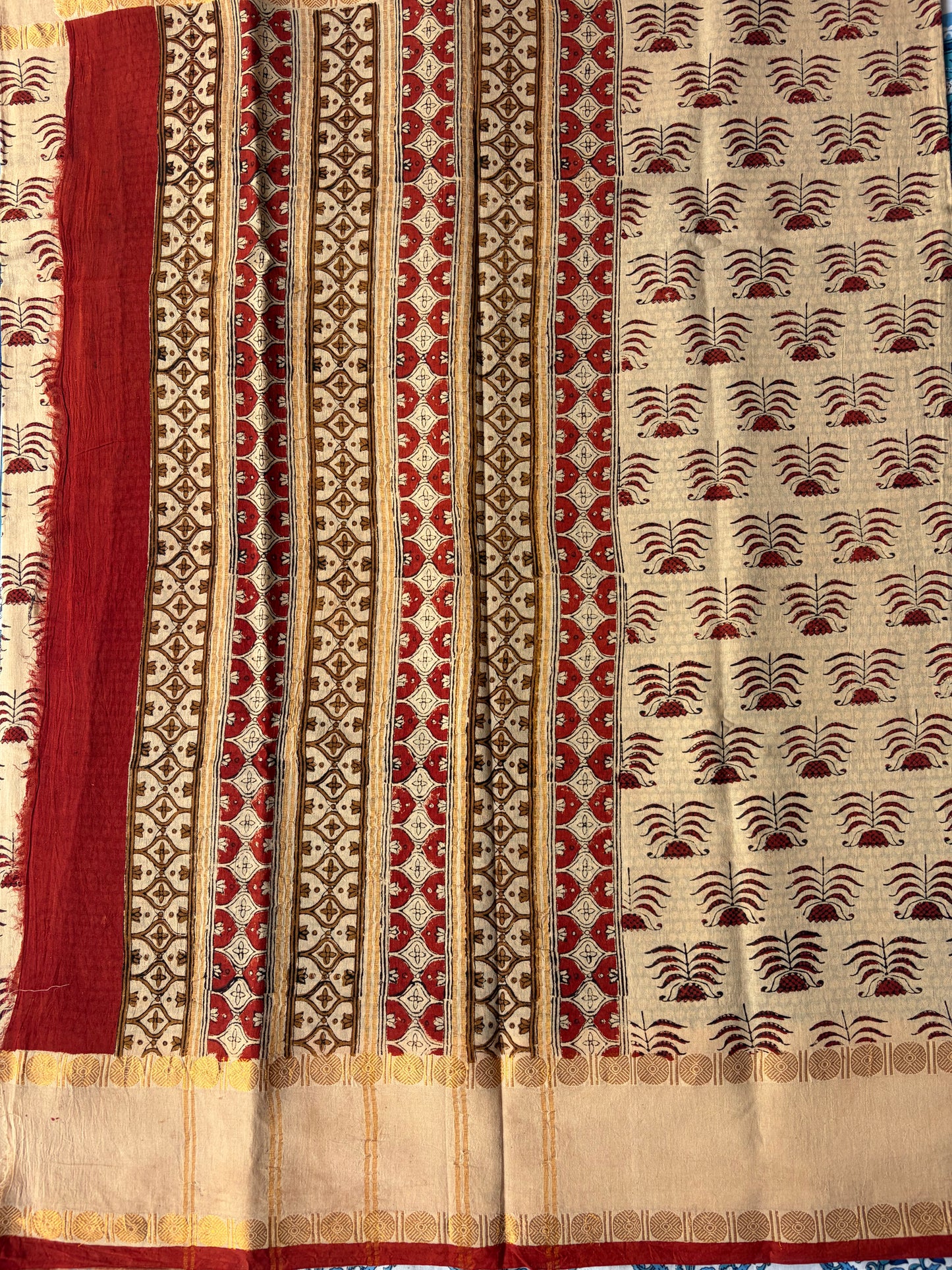 Pure Handmade Sungudi Saree Light Cream Colour | TLL180