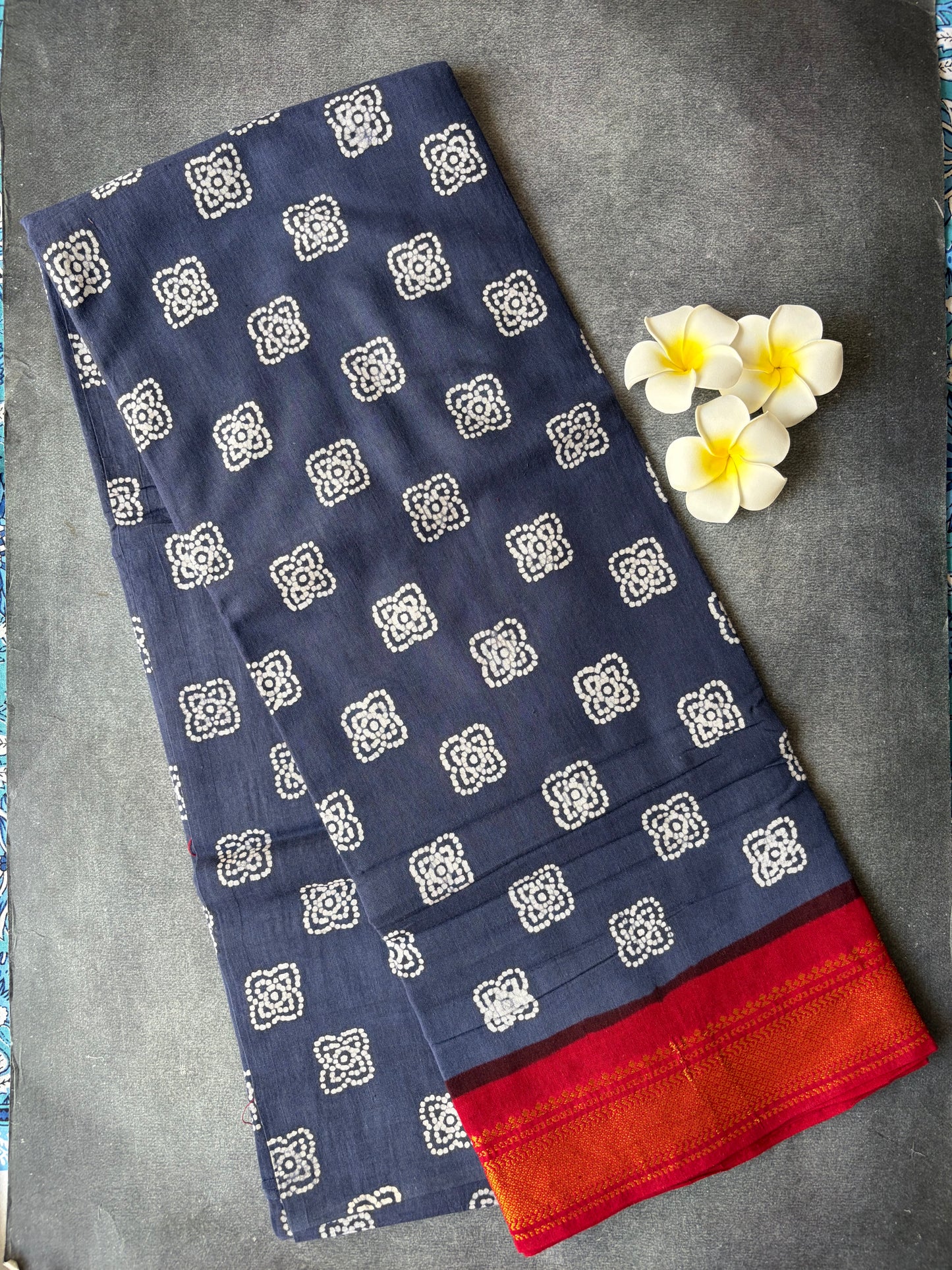 Authentic Soft Sungudi Cotton Saree – Blue with Floral Motifs & Brown Border |  TLL091