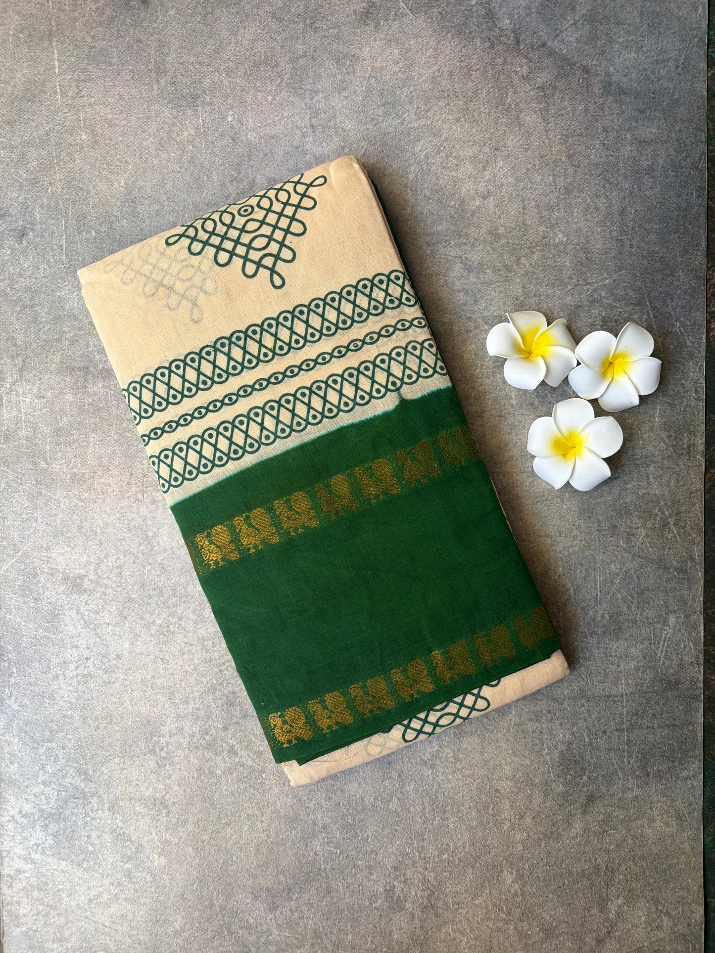 Kolam Printed Sungudi Cotton Saree Cream Colour | TLL397