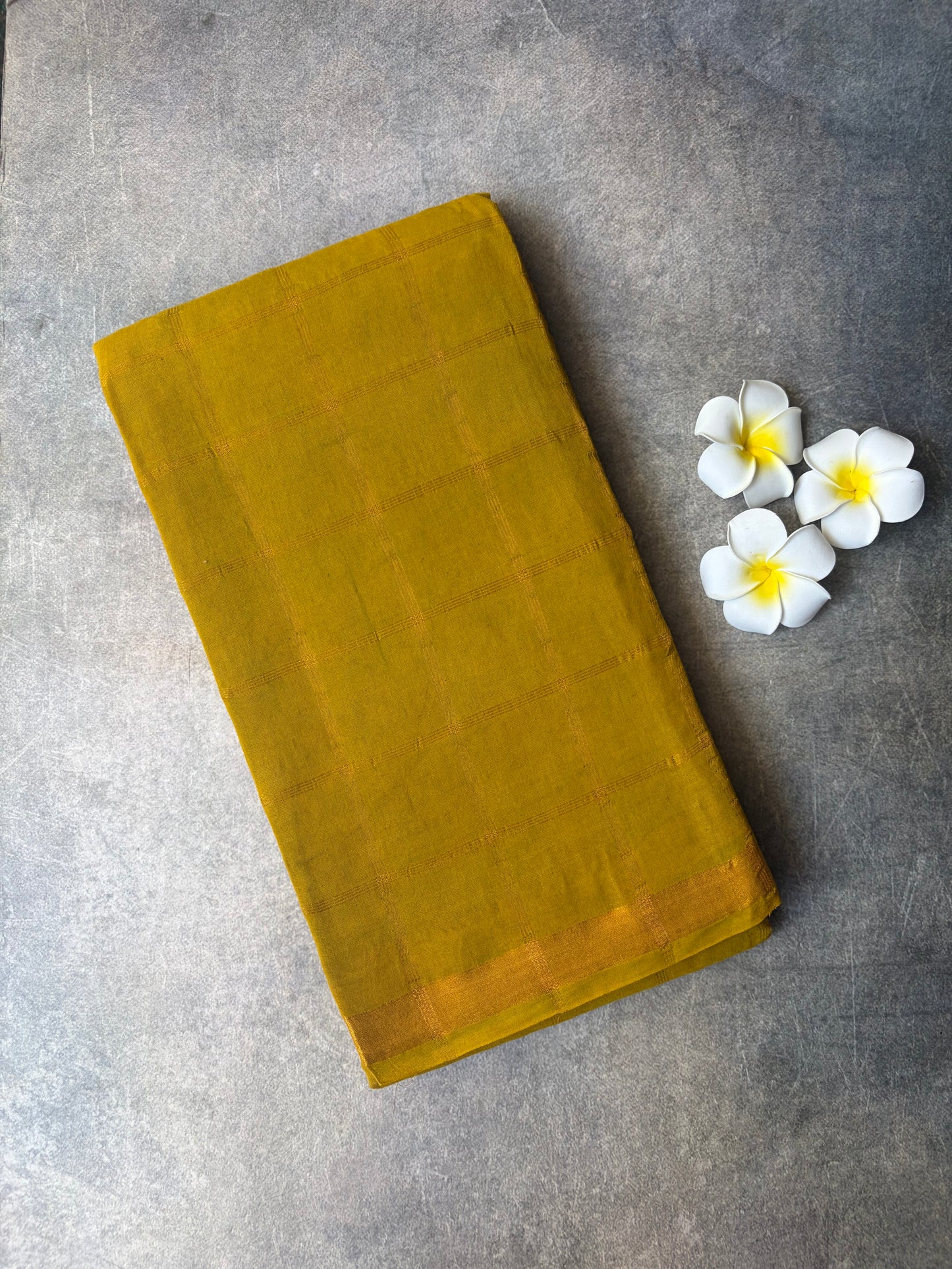 Kattam Sungudi Cotton Saree Geenish-Yellow | TLL405
