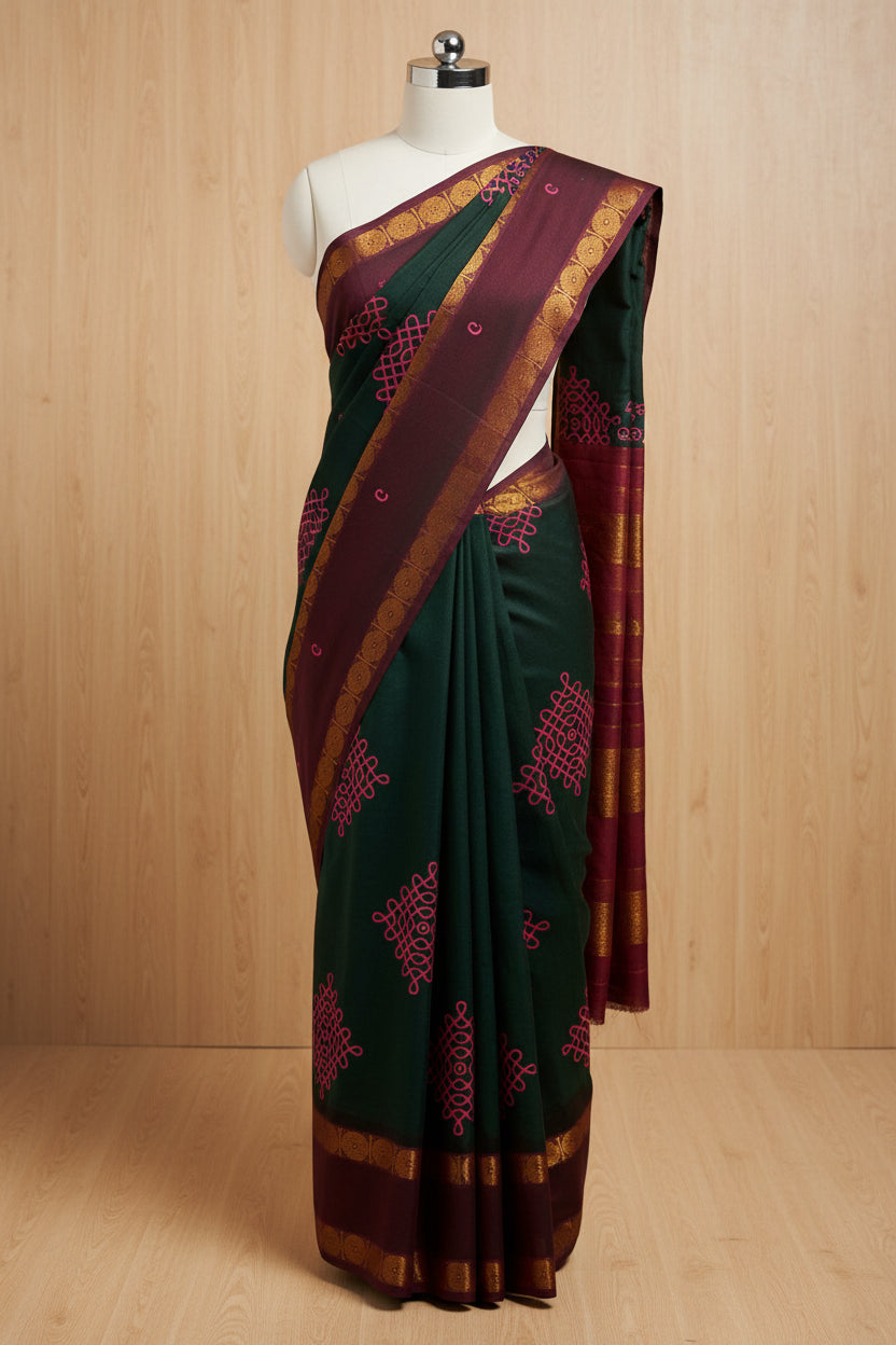 Kolam sungudi | Karum Pachai with Maroon Border