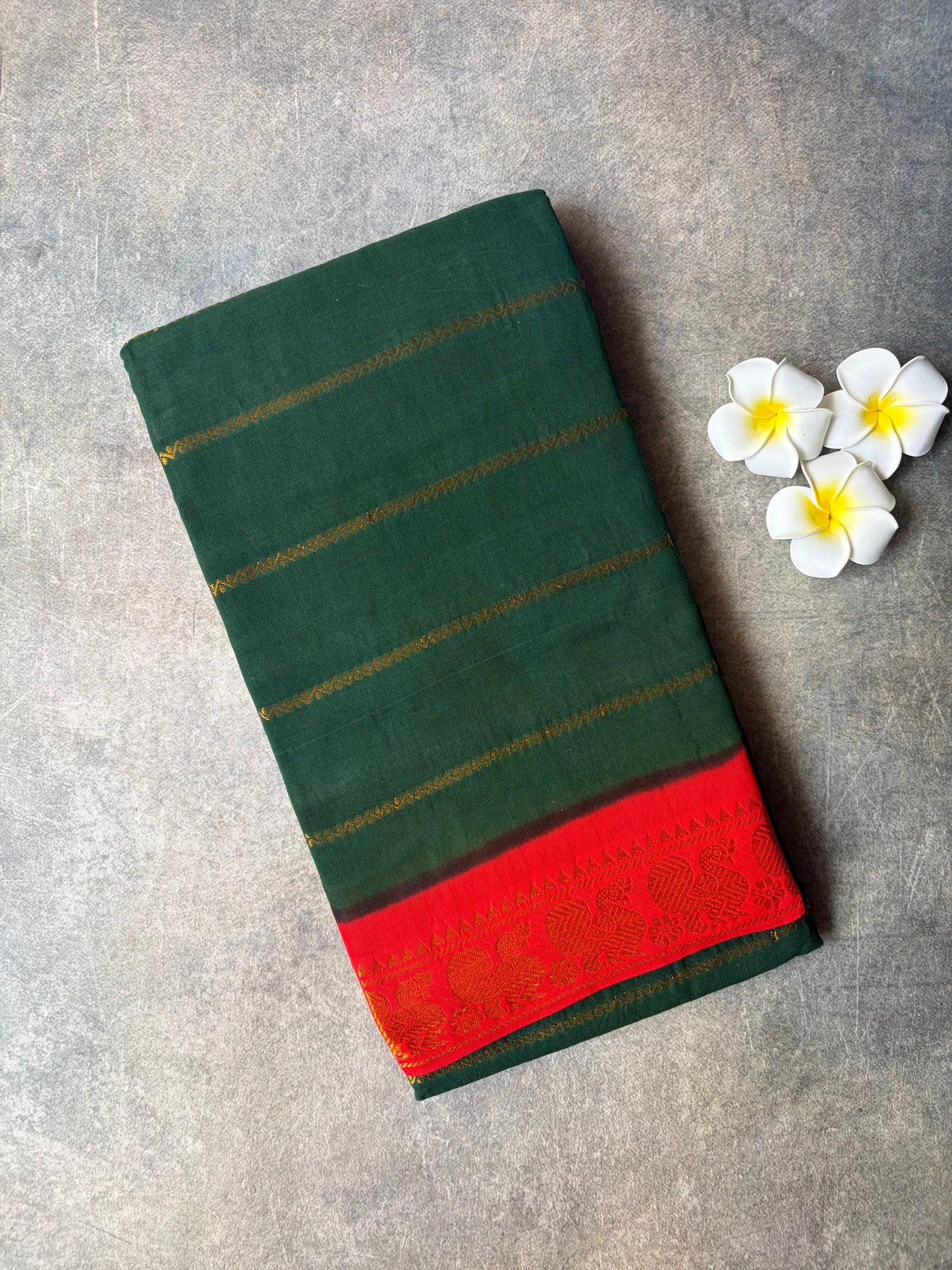 Velthari Sungudi Cotton Saree Dark Green | TLL333