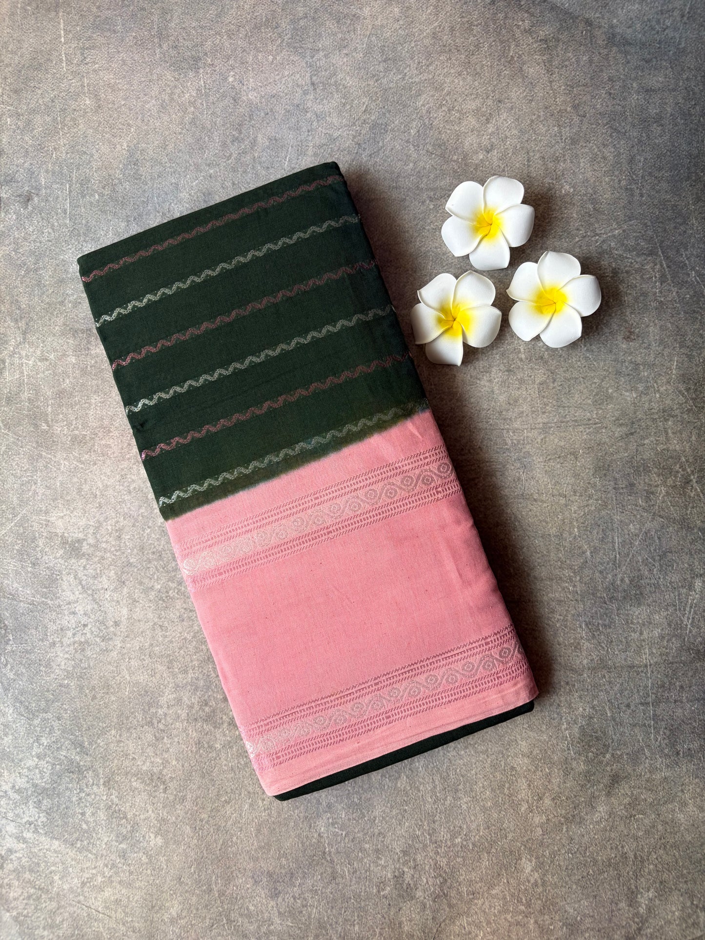 Sungudi Cotton Saree Dark Green With Baby Pink Border | TLL675