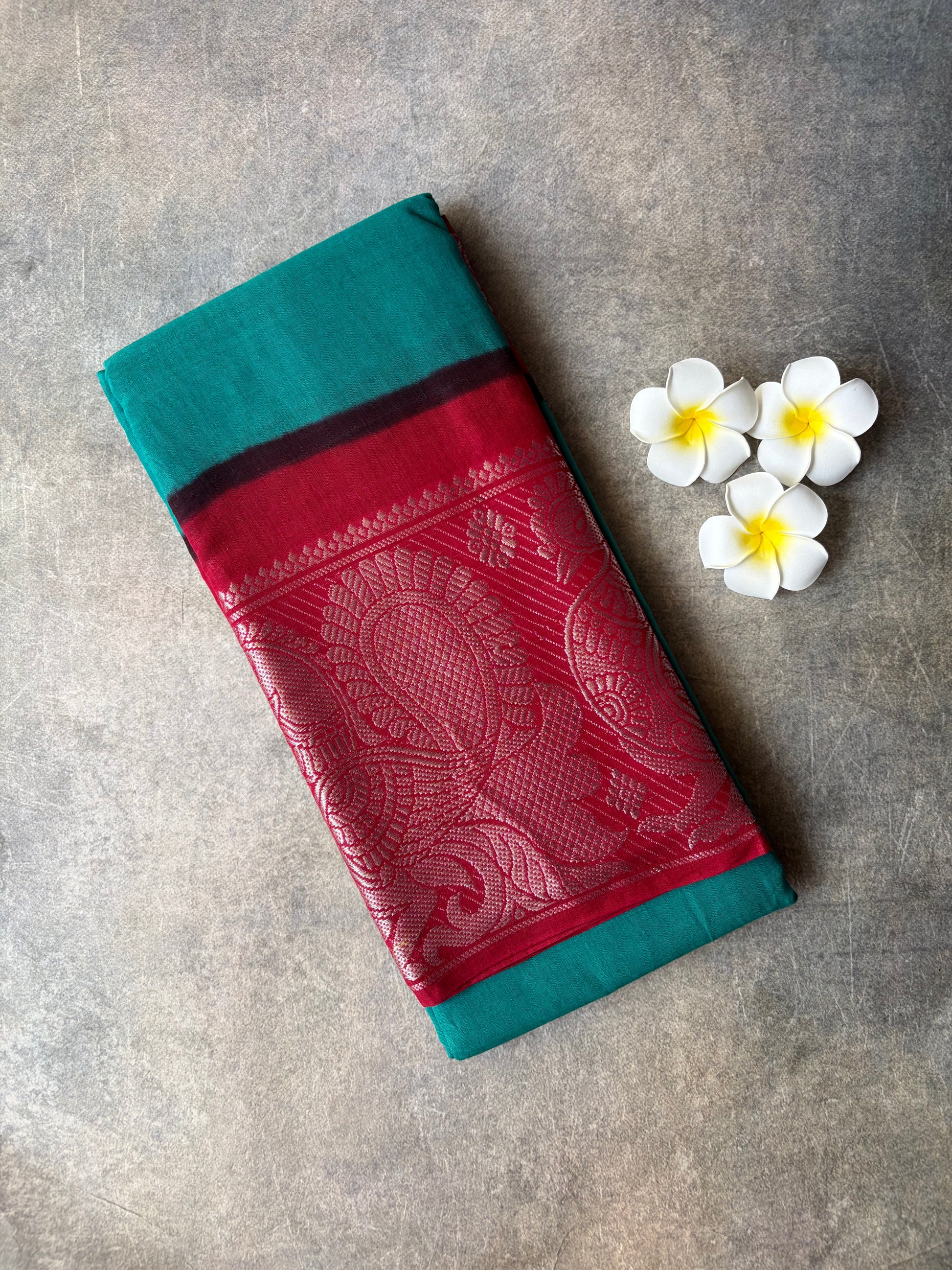 Big Border Sungudi Annam Design Sarees without Blouse