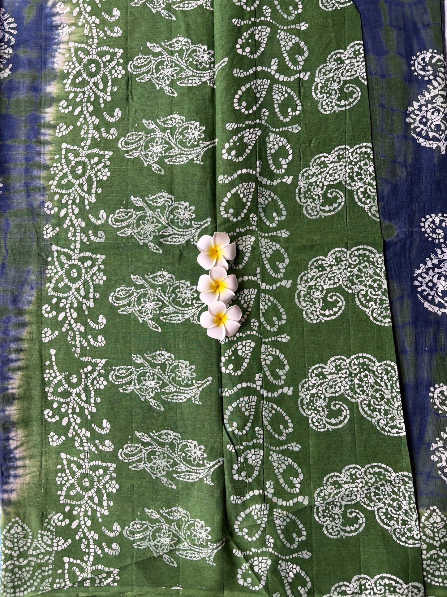 Green and Blue tie-dye Shibori Cotton Saree | TLL572