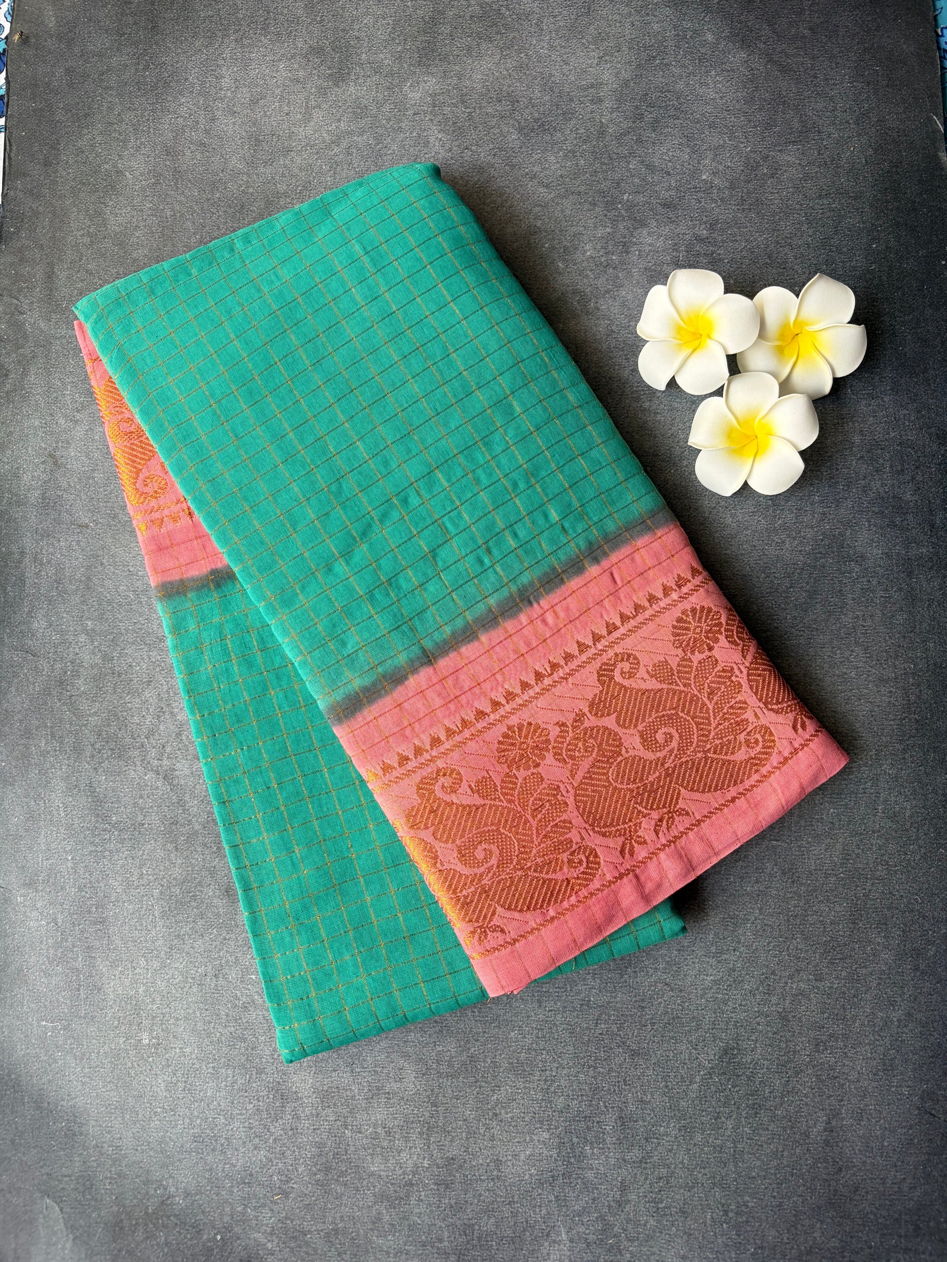 Checked Sungudi saree Light Green