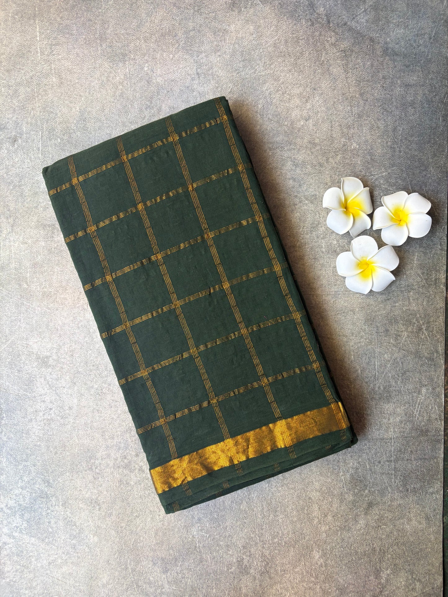 Kattam Sungudi Cotton Saree Dark Green | TLL409