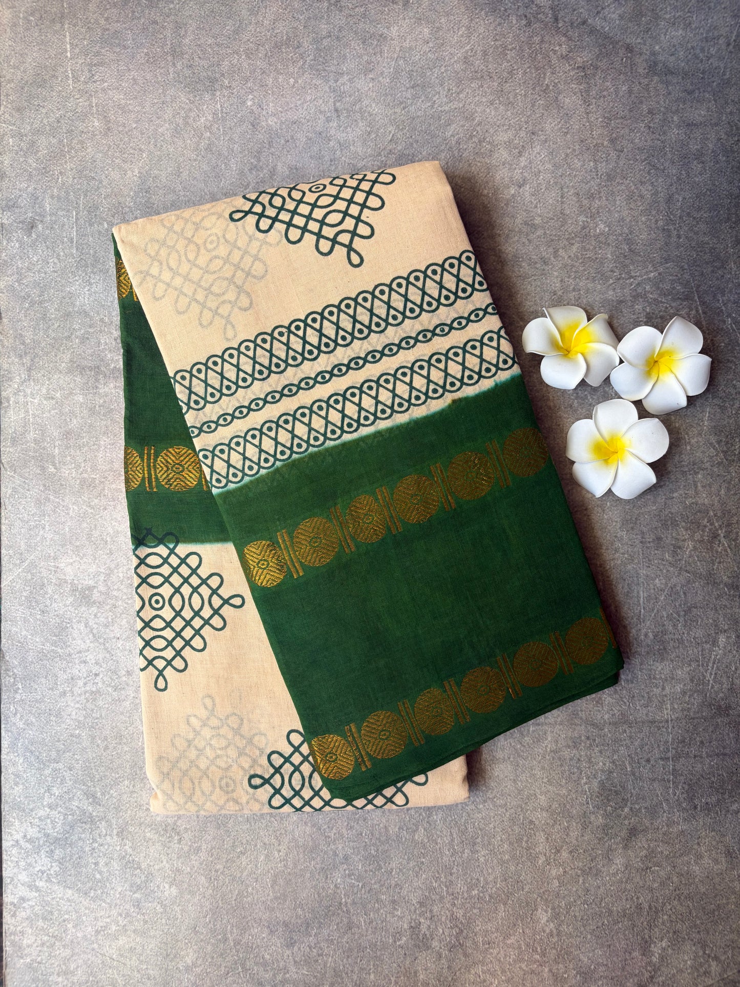 Kolam Printed Sungudi Cotton Saree Cream Colour | TLL399