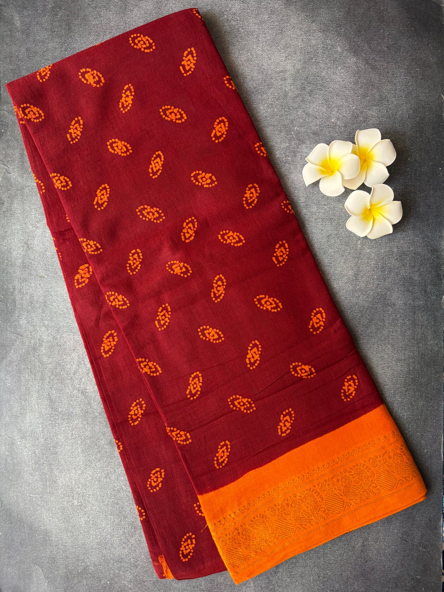 Authentic Soft Sungudi Cotton Saree – Maroon with Contrast Orange Blouse | TLL095
