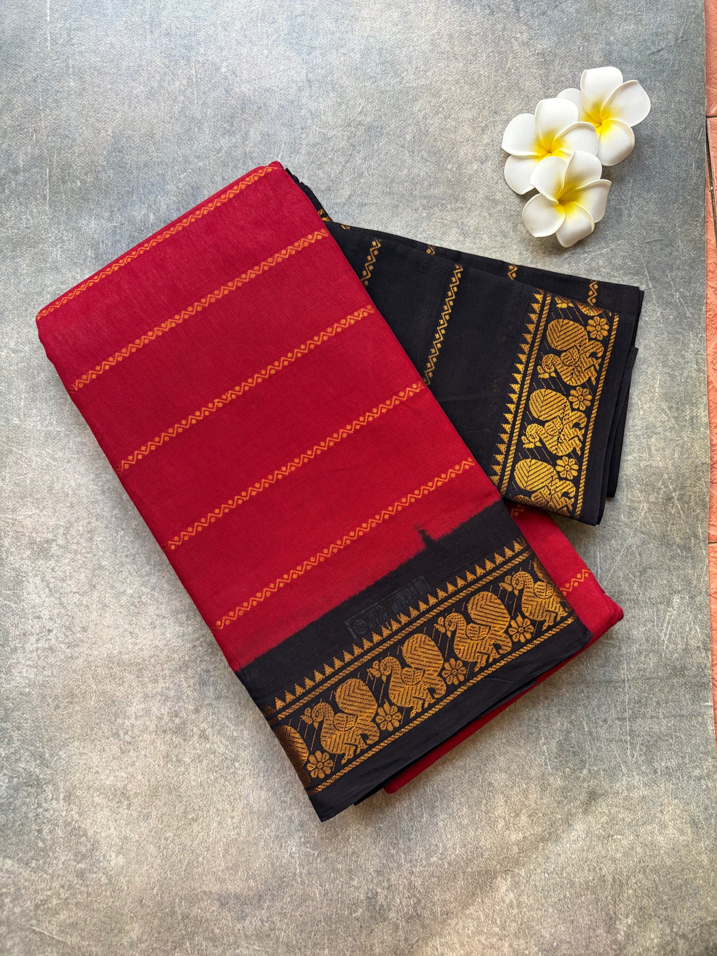 Celebrity Inspired Sungudi | kumkuma colour velthari