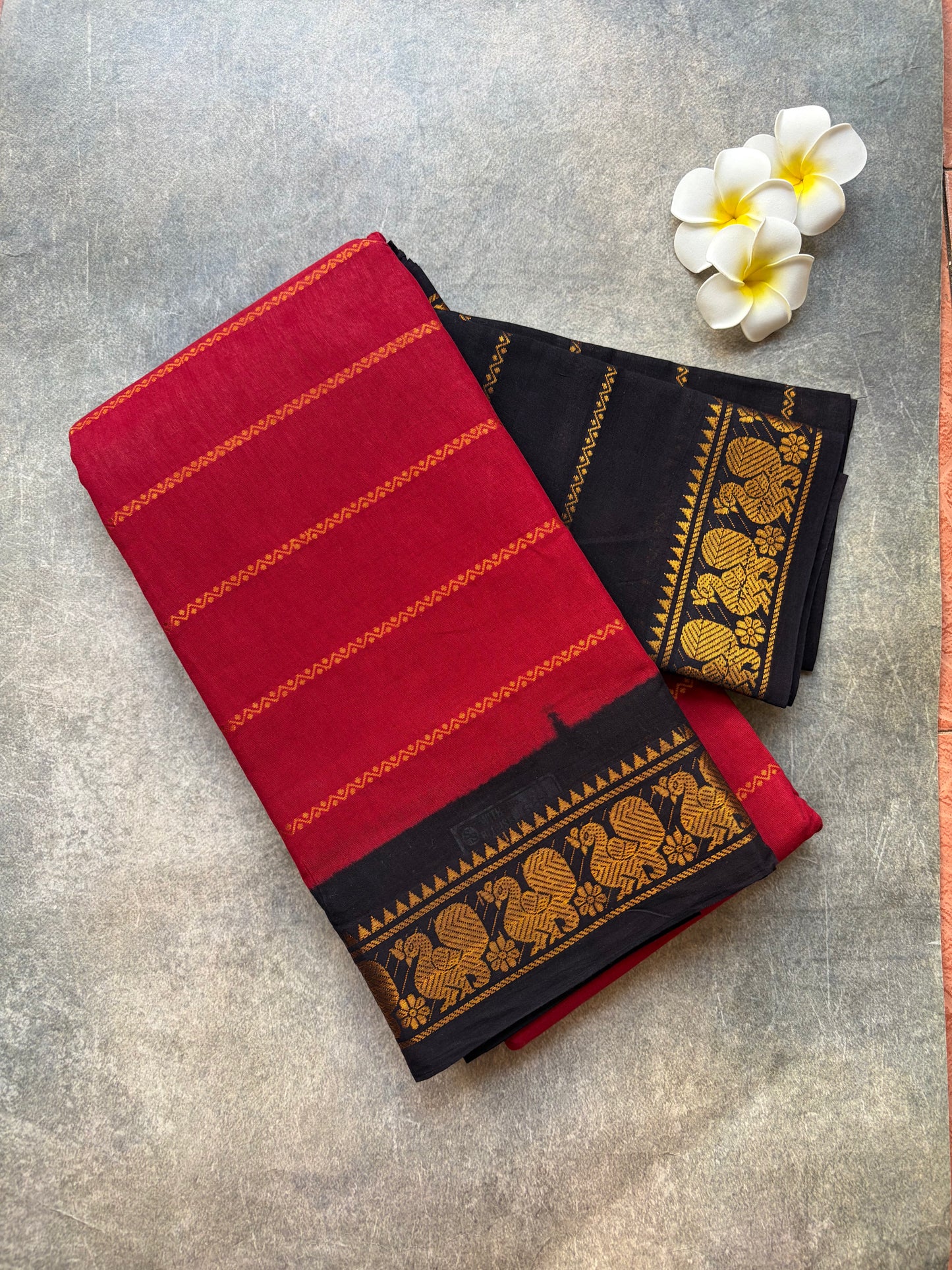 Celebrity Inspired Sungudi | kumkuma colour velthari