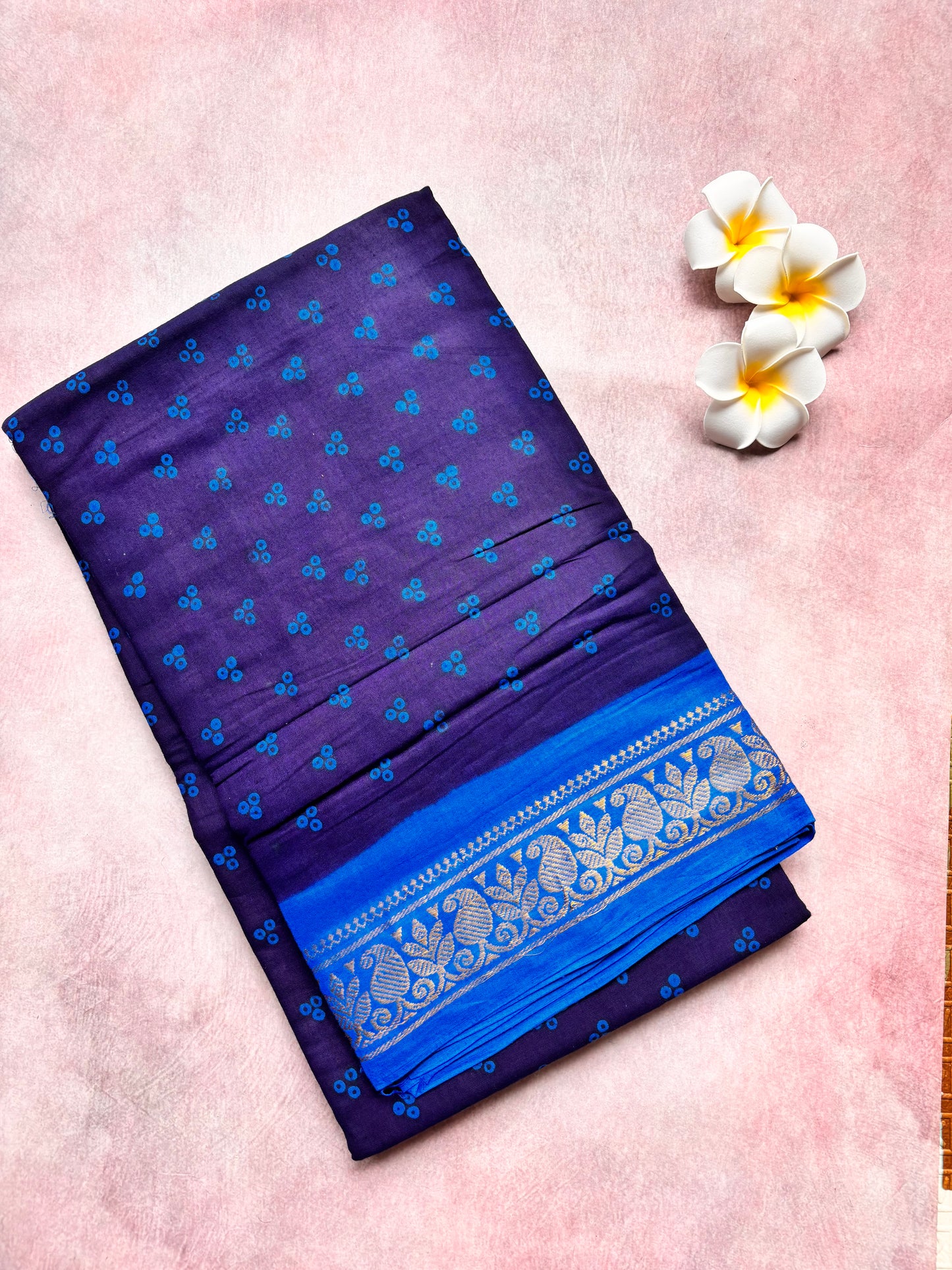 Authentic Soft Sungudi Cotton Saree – 3 Pulli (Blue Body with navy Blue Border)