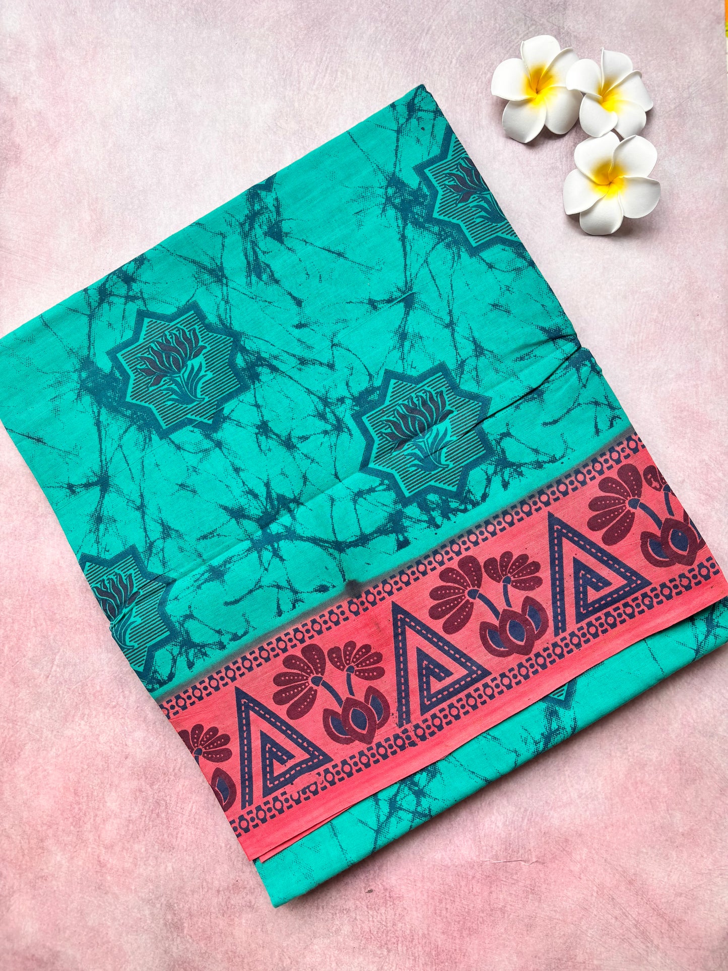 Handcrafted Madurai Sungudi Saree in Seafoam Teal – Elegant Formal Workwear with Attached Blouse