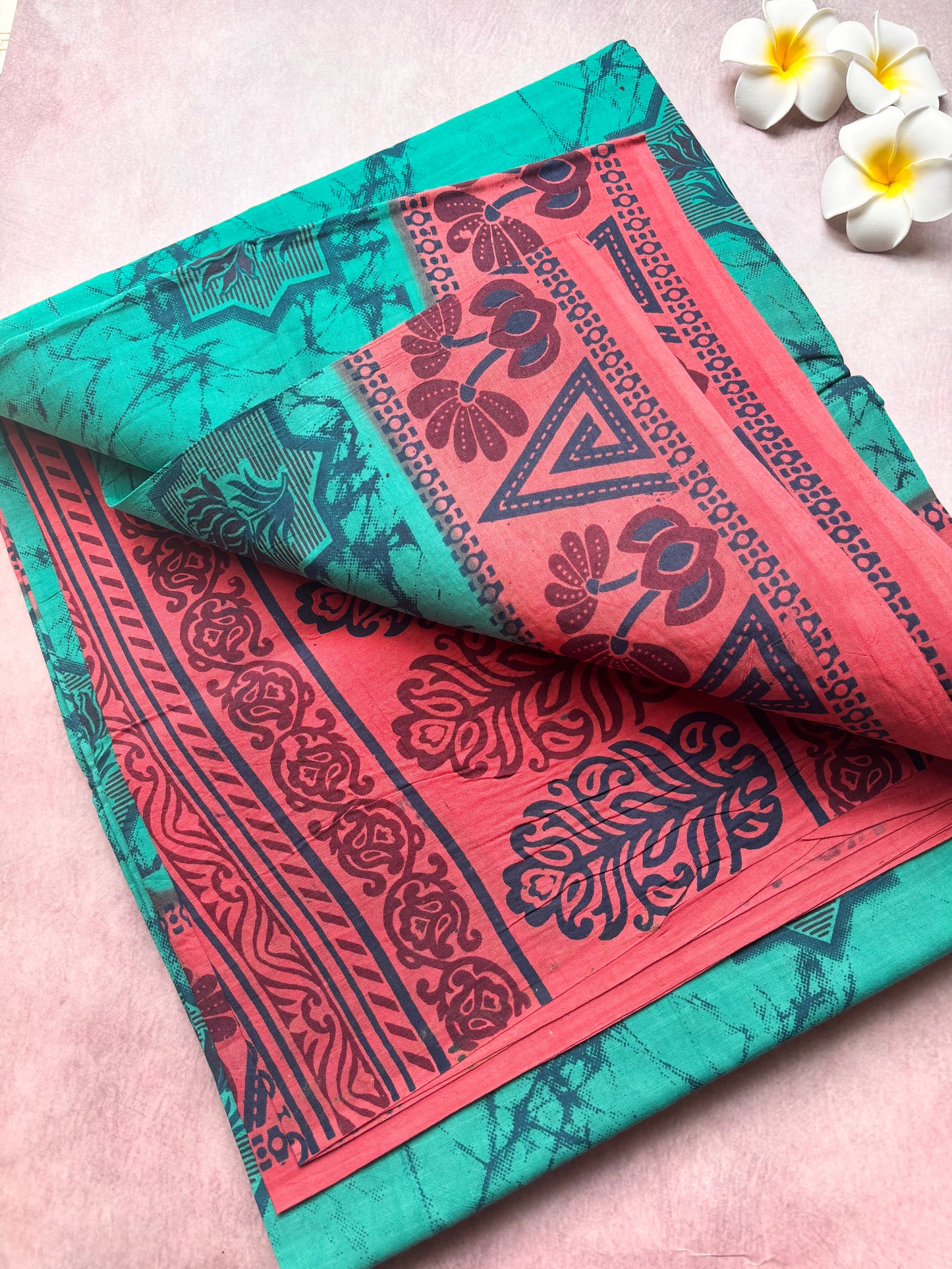 Handcrafted Madurai Sungudi Saree in Seafoam Teal – Elegant Formal Workwear with Attached Blouse