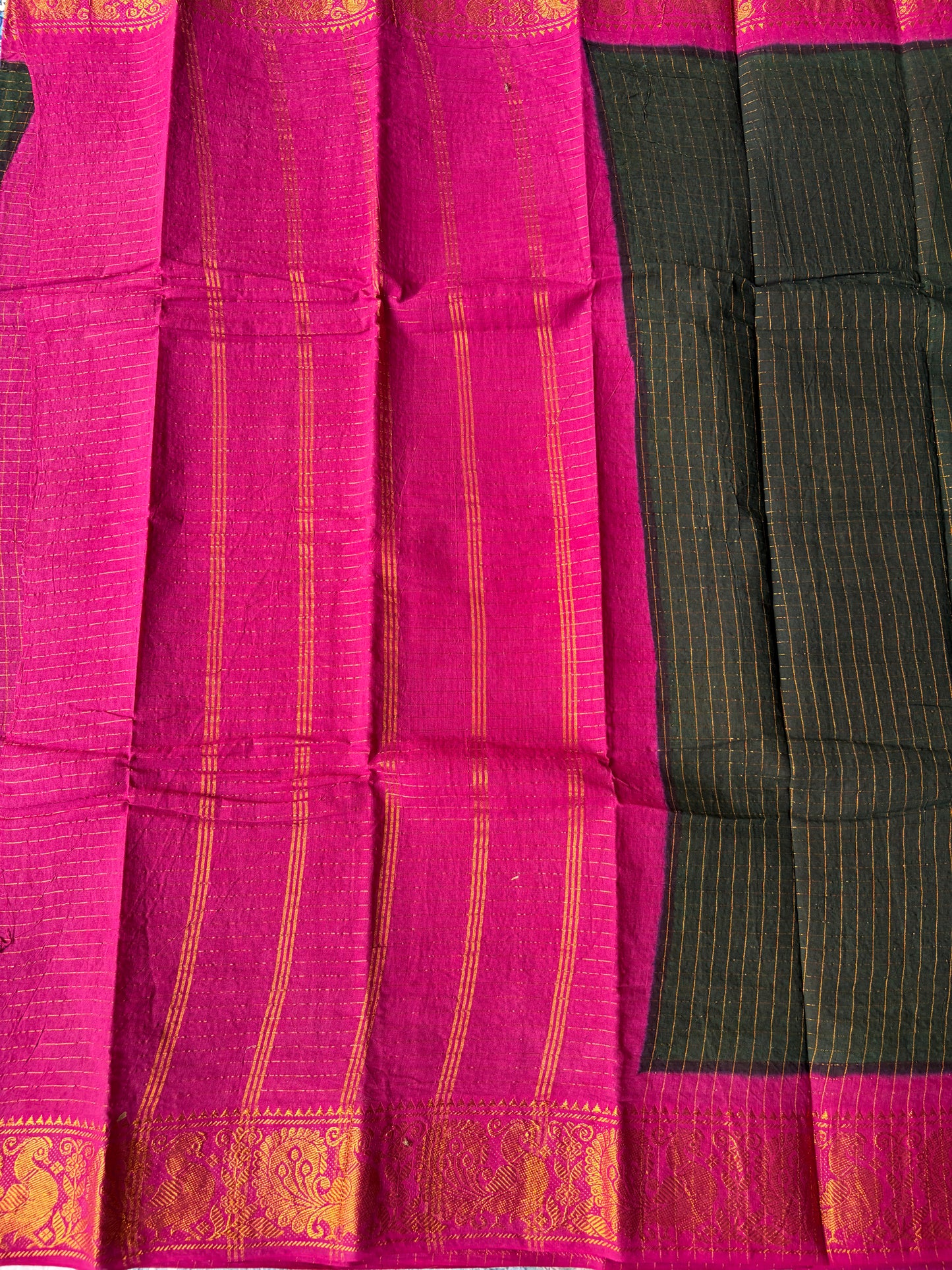 Madurai Sungudi Sarees With pink Blouse
