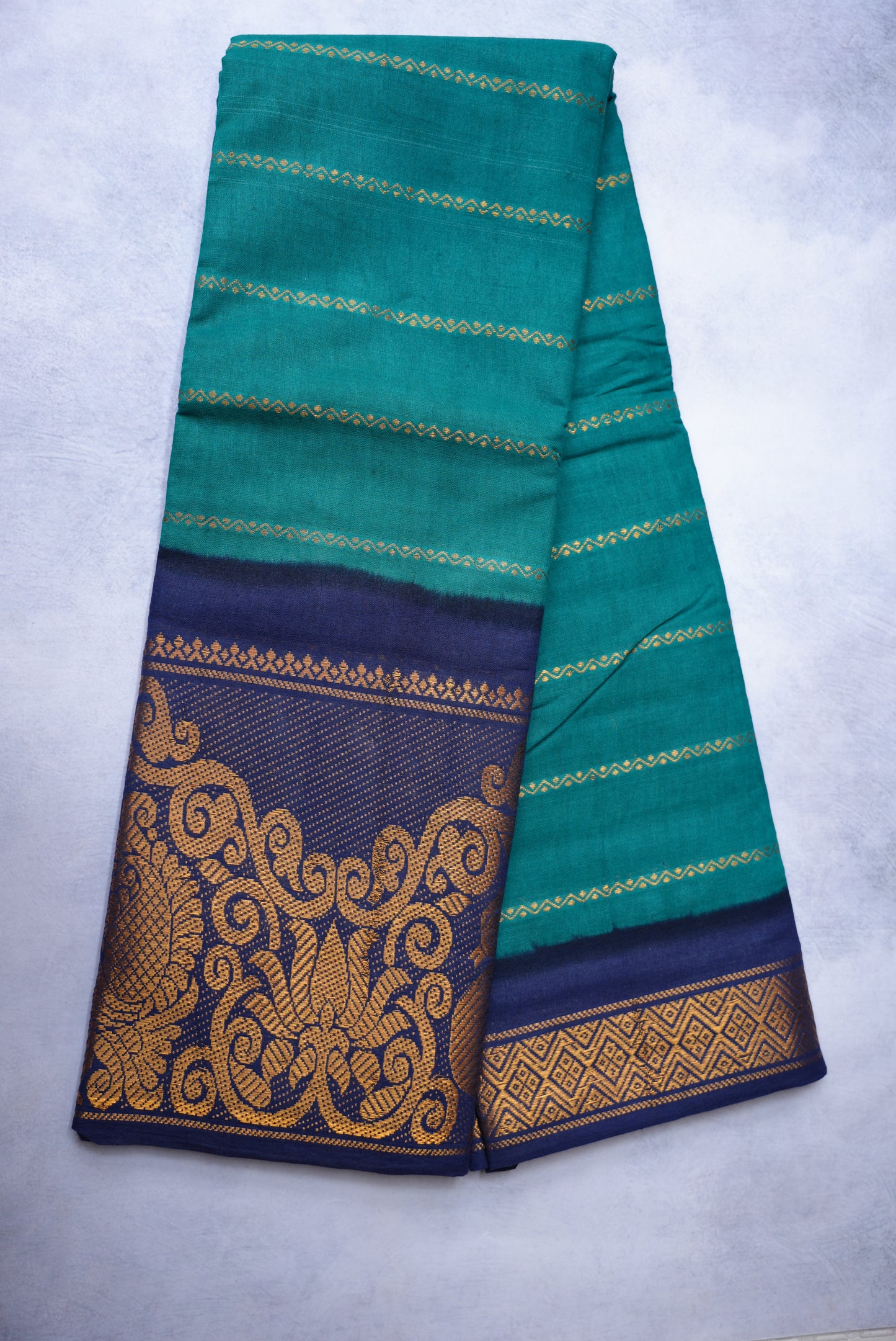 Sungudi Velthari Long Border Rama Green Saree with Blue Border and Blouse