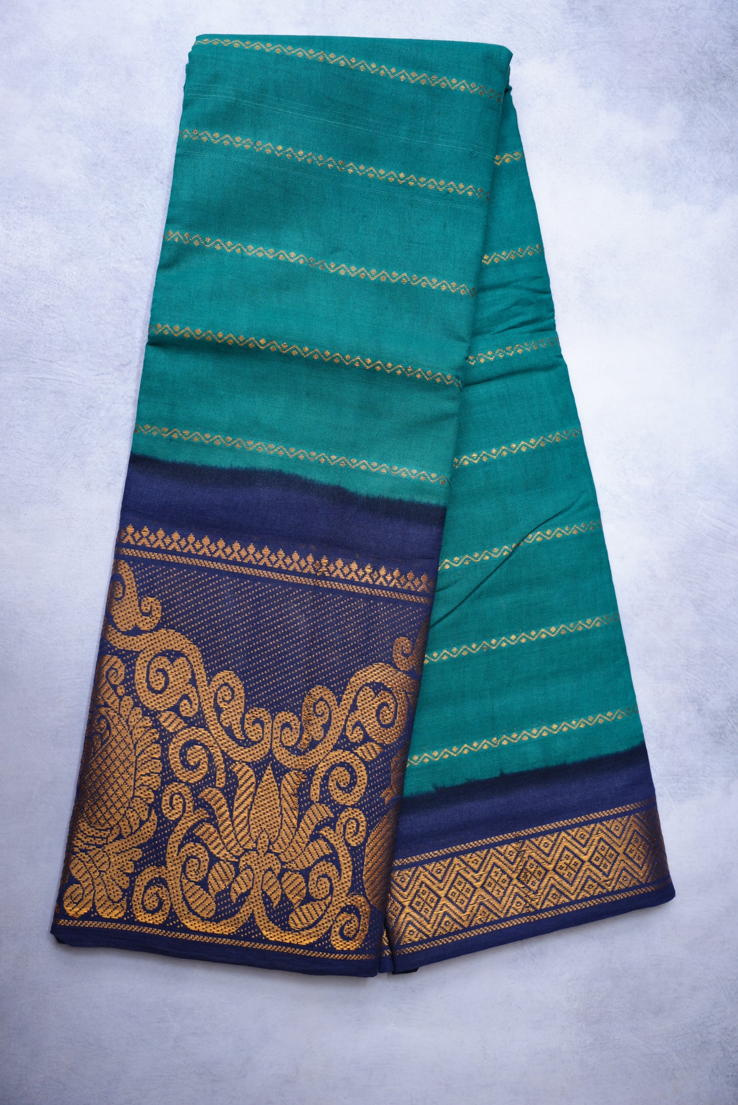 Sungudi Velthari Long Border Rama Green Saree with Blue Border and Blouse