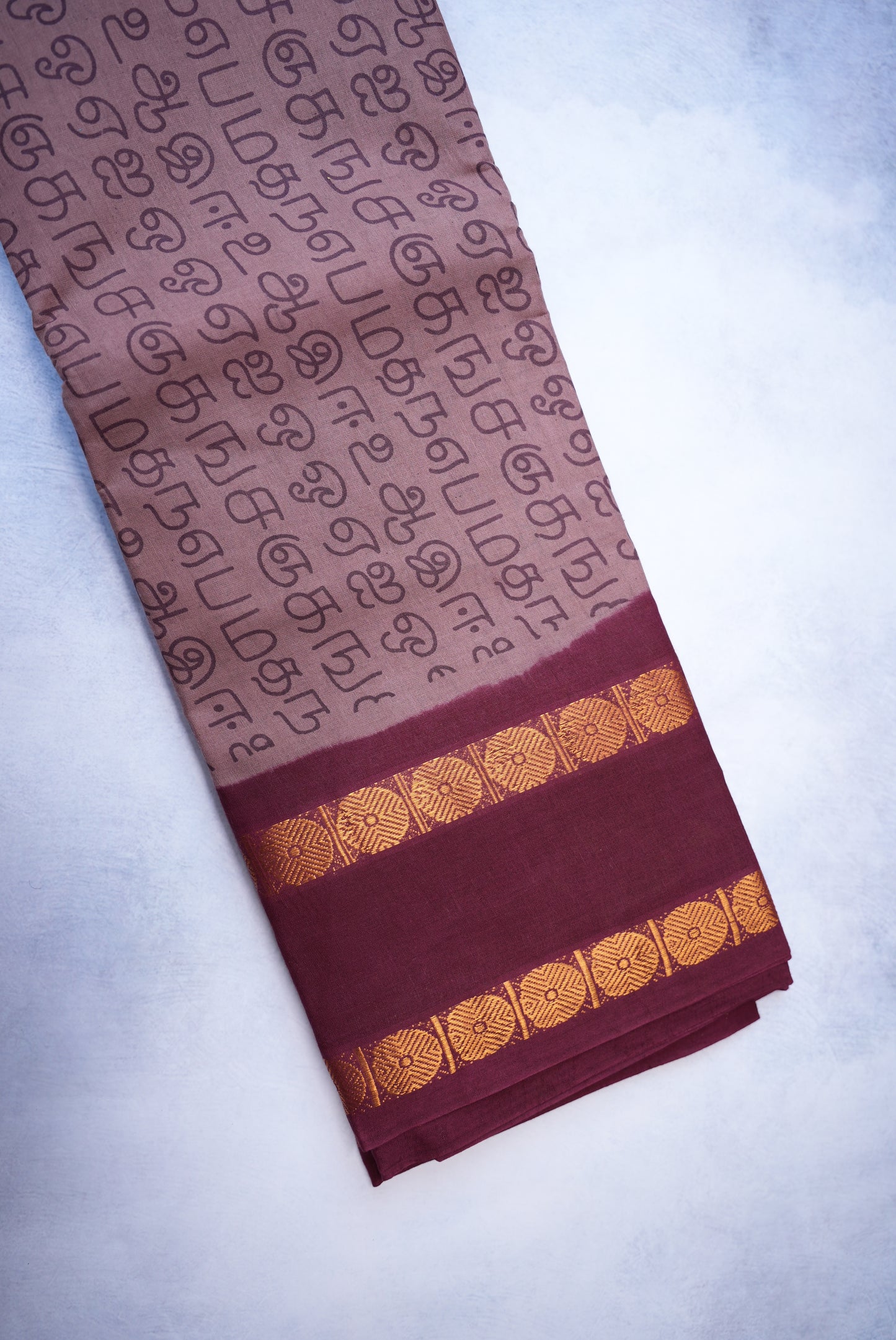 Tamil Letter Printed Sungudi Saree – Maroon Saree with Dark Maroon Border