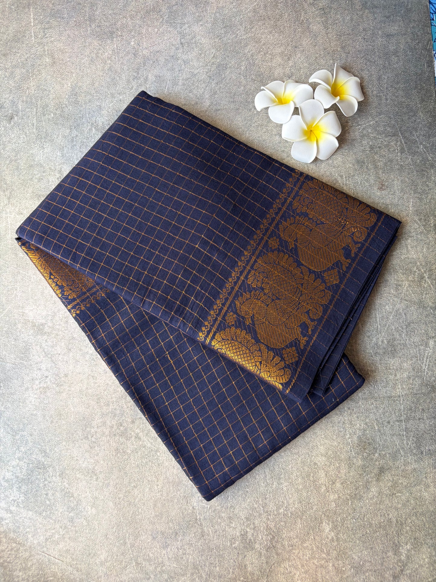 checked Sungudi Sarees annam Border