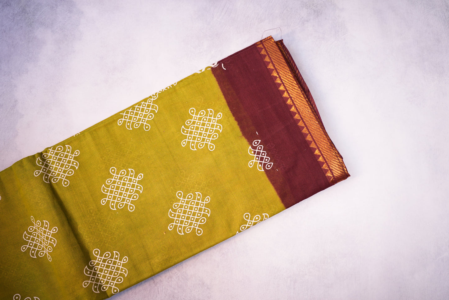 Kolam Printed Sungudi Saree – Mehendi Green with Brown Border (With Blouse)