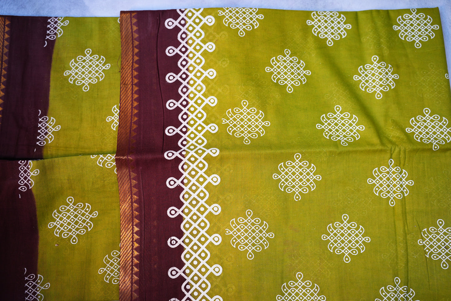 Kolam Printed Sungudi Saree – Mehendi Green with Brown Border (With Blouse)